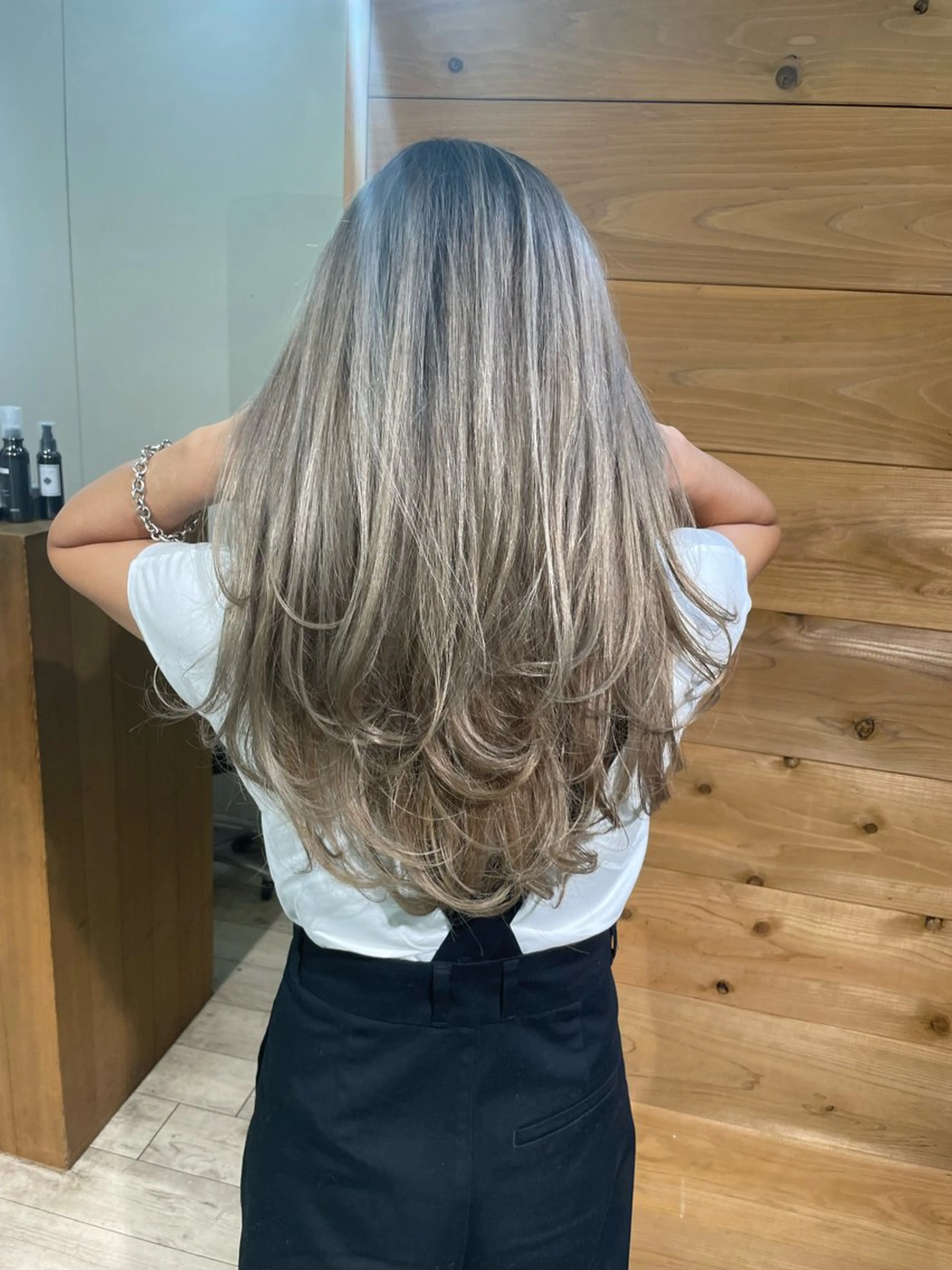 ロング レイヤーカット カット ヘアカラー 小嶋 司のヘアスタイル