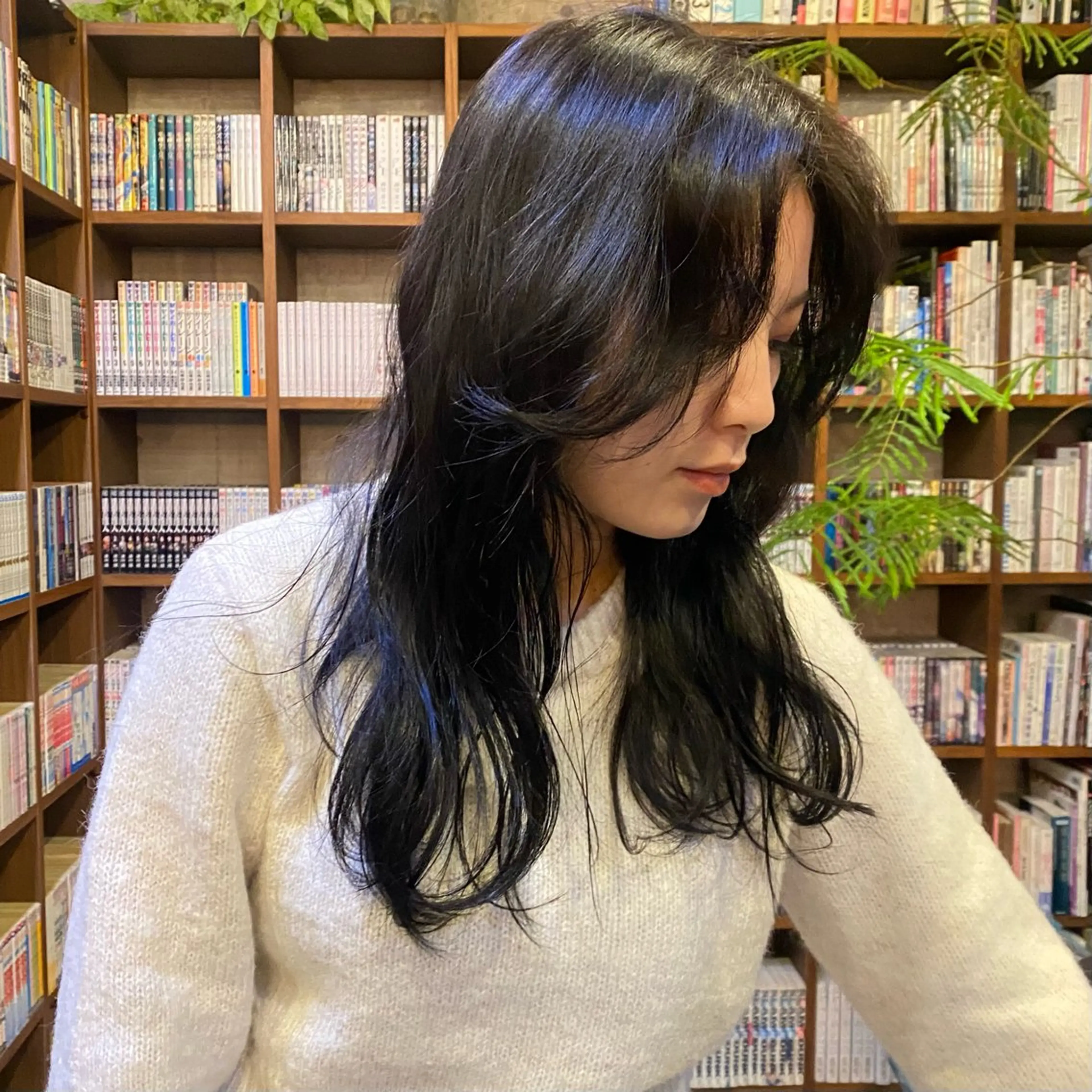 ロング カラー 顔周りカット レイヤーカット カット トリートメント 比嘉 陽のヘアスタイル