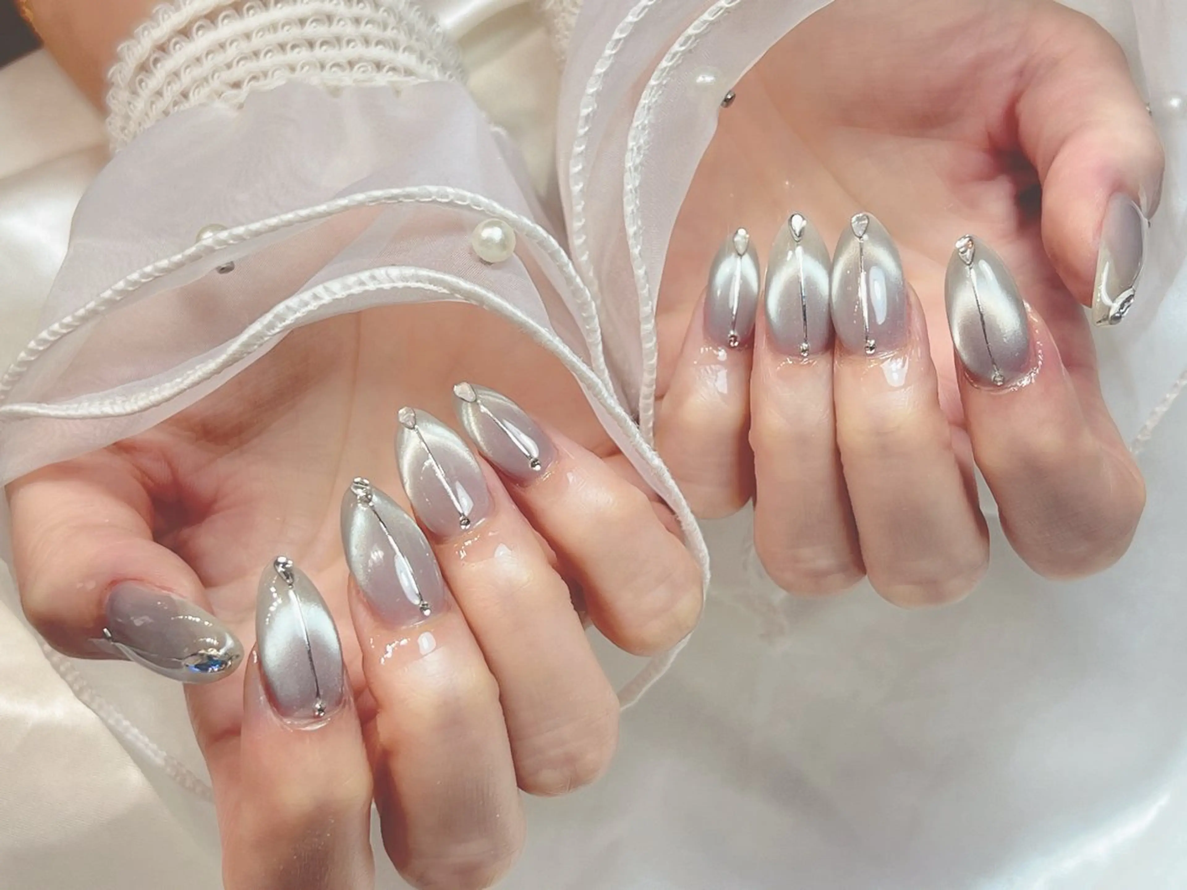 ネイル フレンチネイル マグネットネイル マグネットフレンチ ハンドネイル bijou nails　蓮のネイルデザイン
