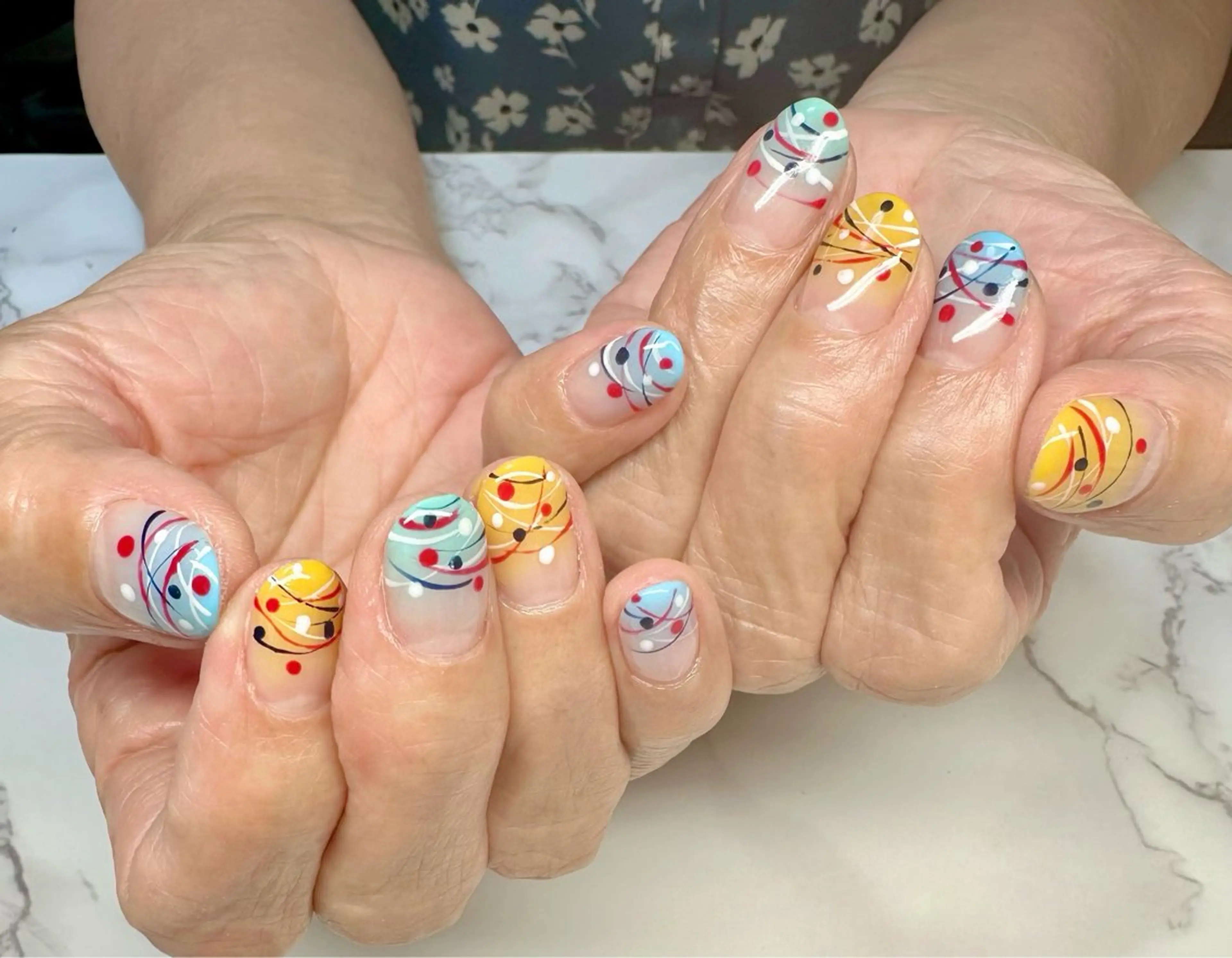 ネイル オーロラネイル フレンチネイル キラキラネイル マグネットネイル ニュアンスネイル Mai’s nailのネイルデザイン