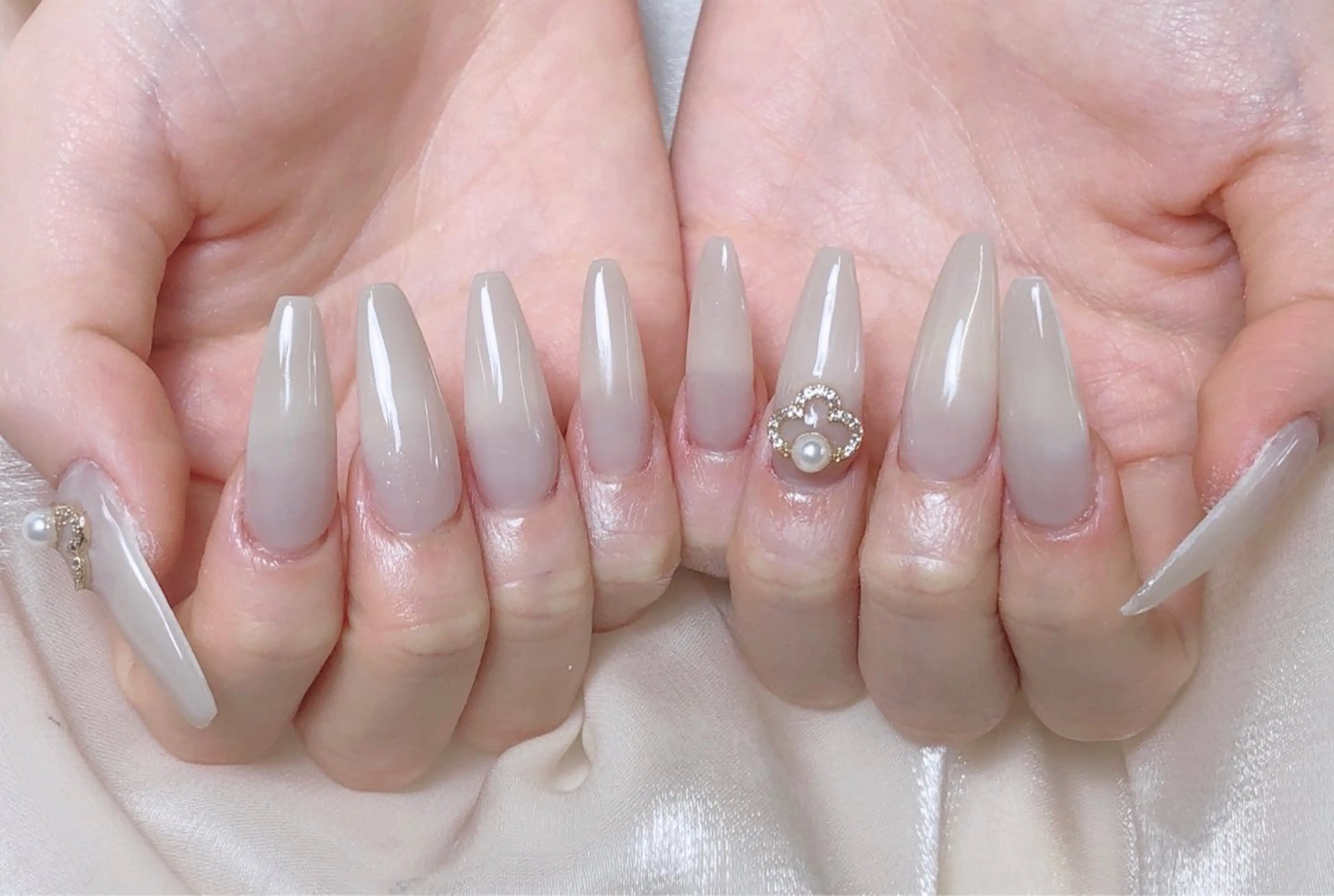 ネイル ハンドネイル LR.ONE ヨウのネイルデザイン