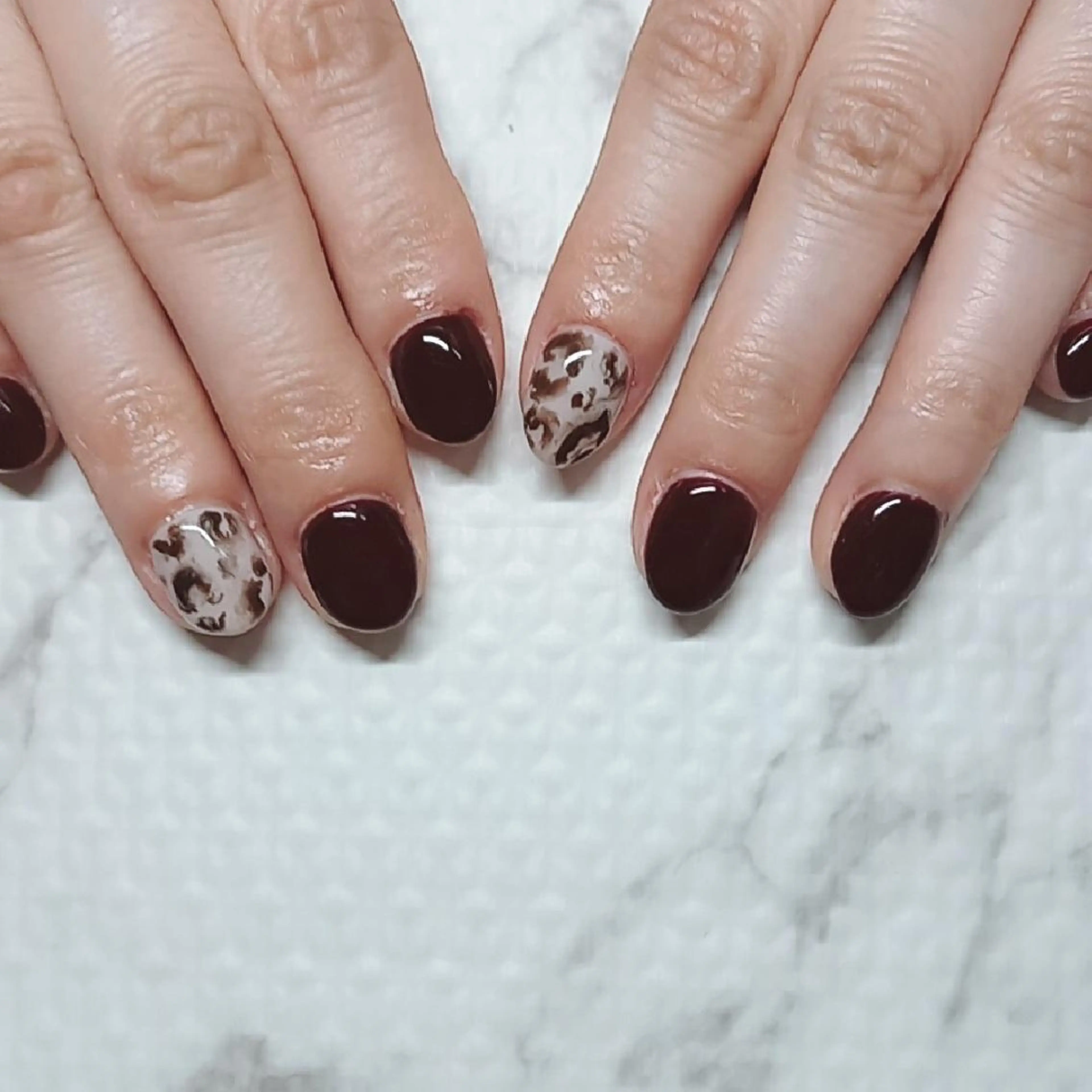 ネイル アニマル柄 フットネイル グリーン オフィスネイル ワンカラーネイル Lily Roseスタッフ一同のマツエク・マツパデザイン