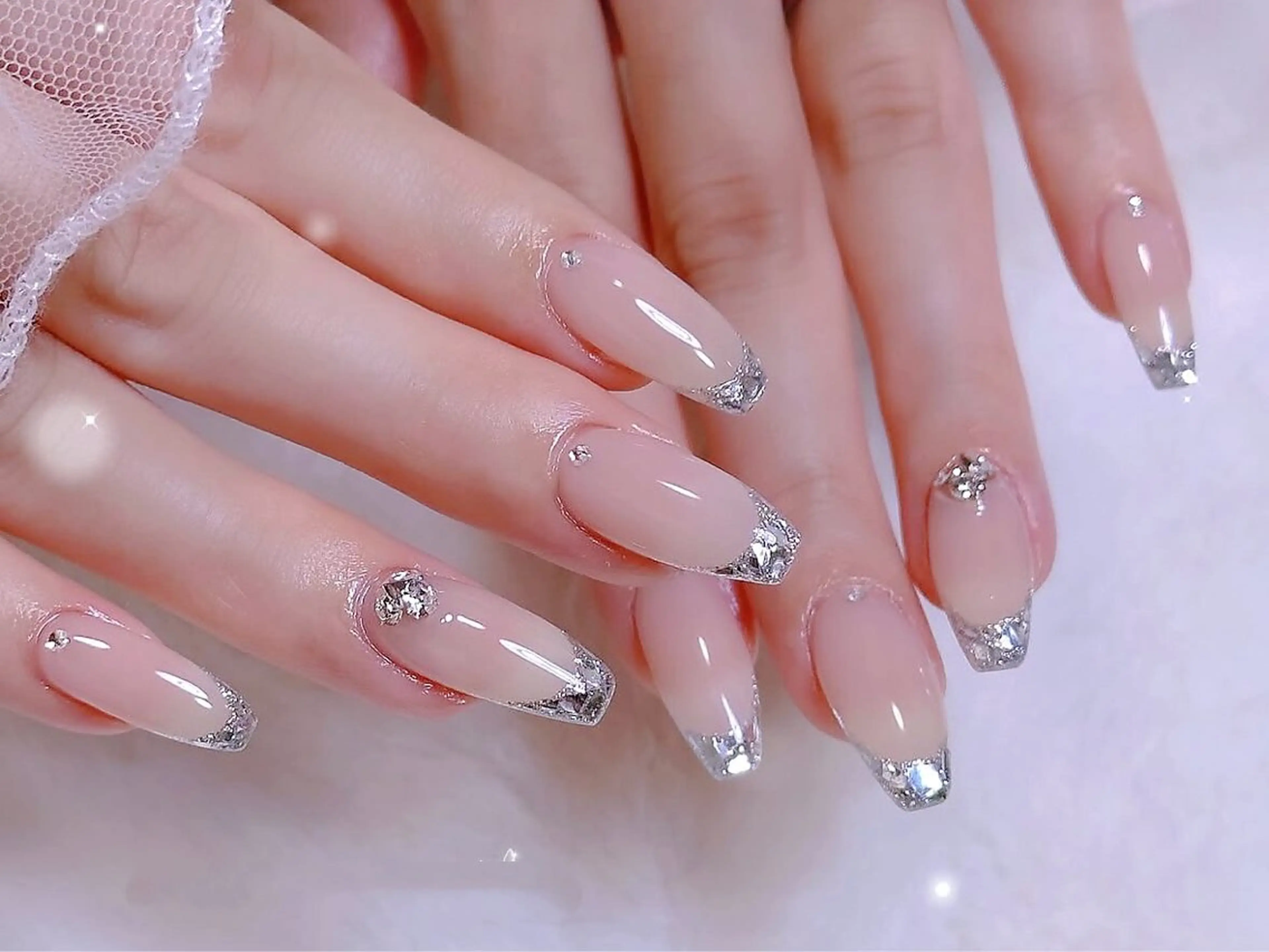 ネイル CeCeまつげパーマ マツエク❣️パリエクのネイルデザイン