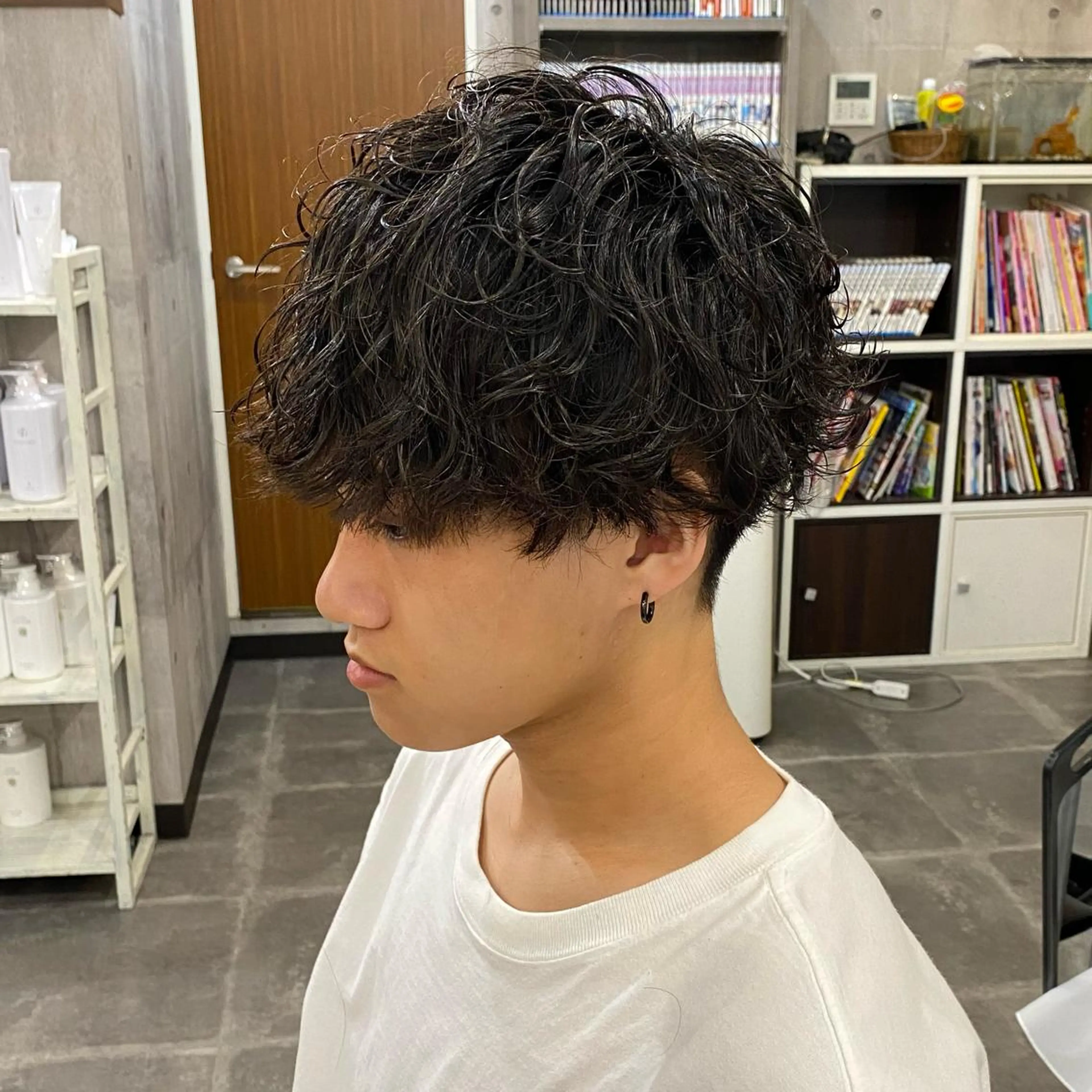ミディアム カラー パーマ メンズ 高橋 宏輔のヘアスタイル