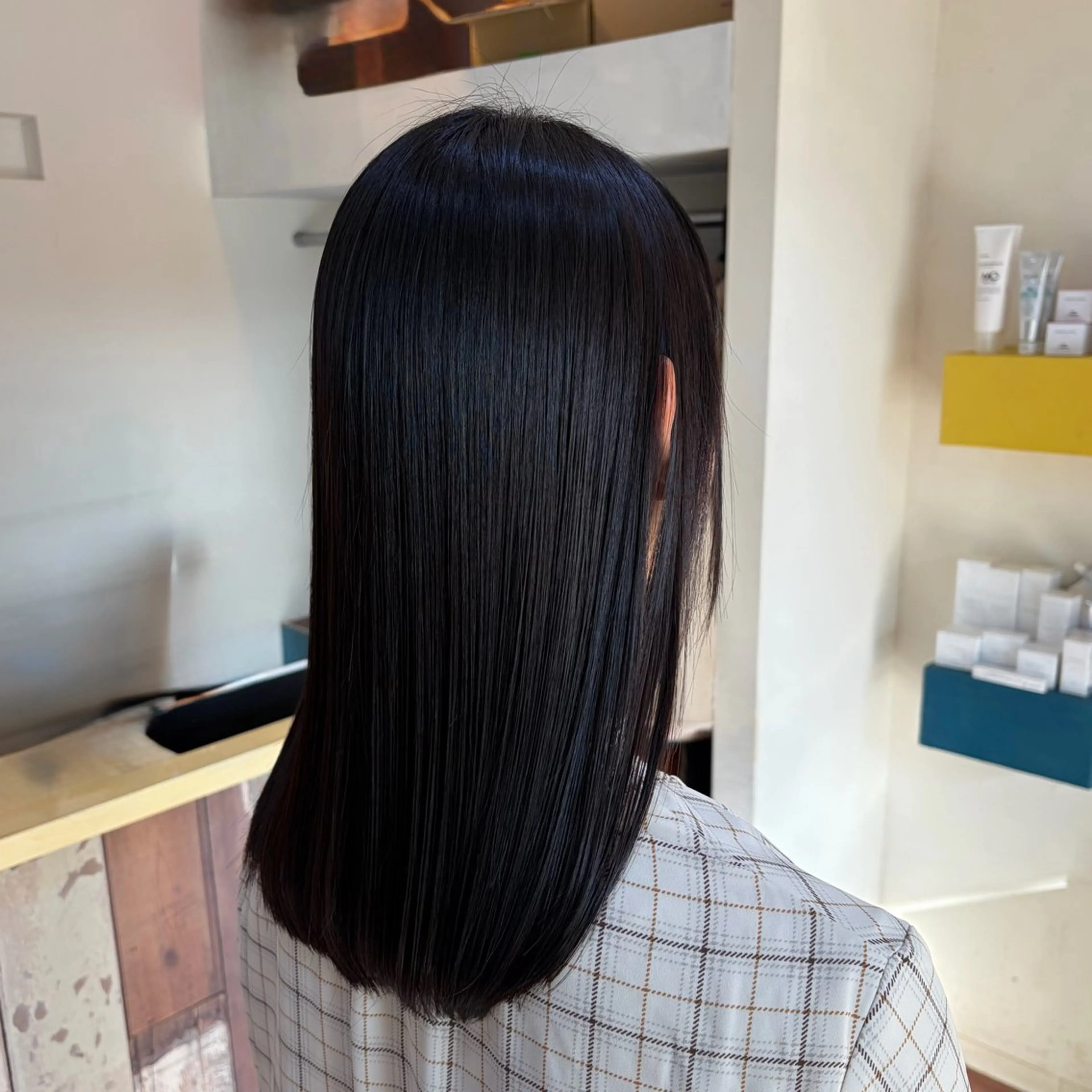 ミディアム カラー カット ヘアカラー トリートメント 髪質改善/透明感 カラー/西川奈穂のヘアスタイル
