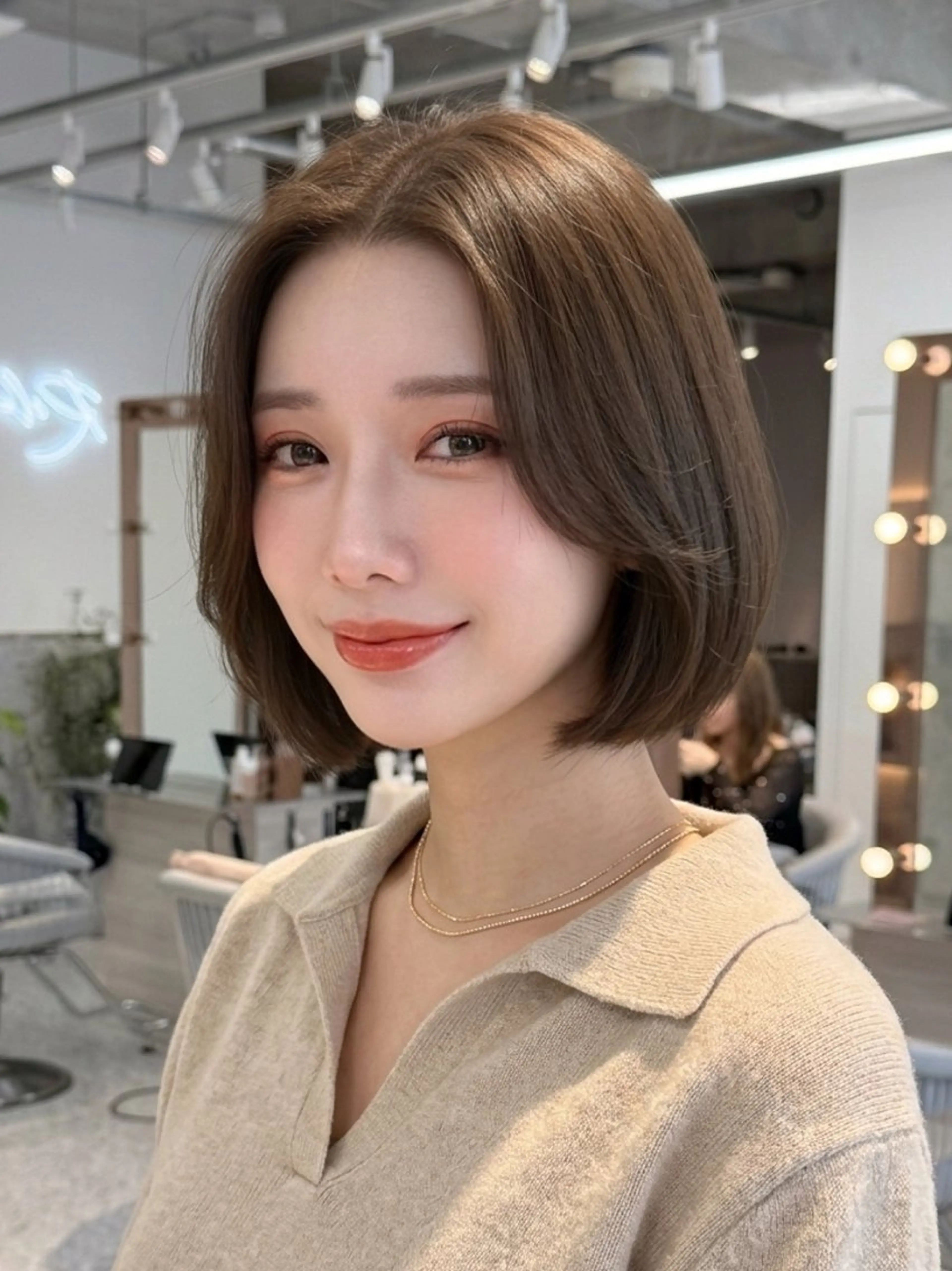 ショート カラー 木元 瑛✂︎ボブのヘアスタイル