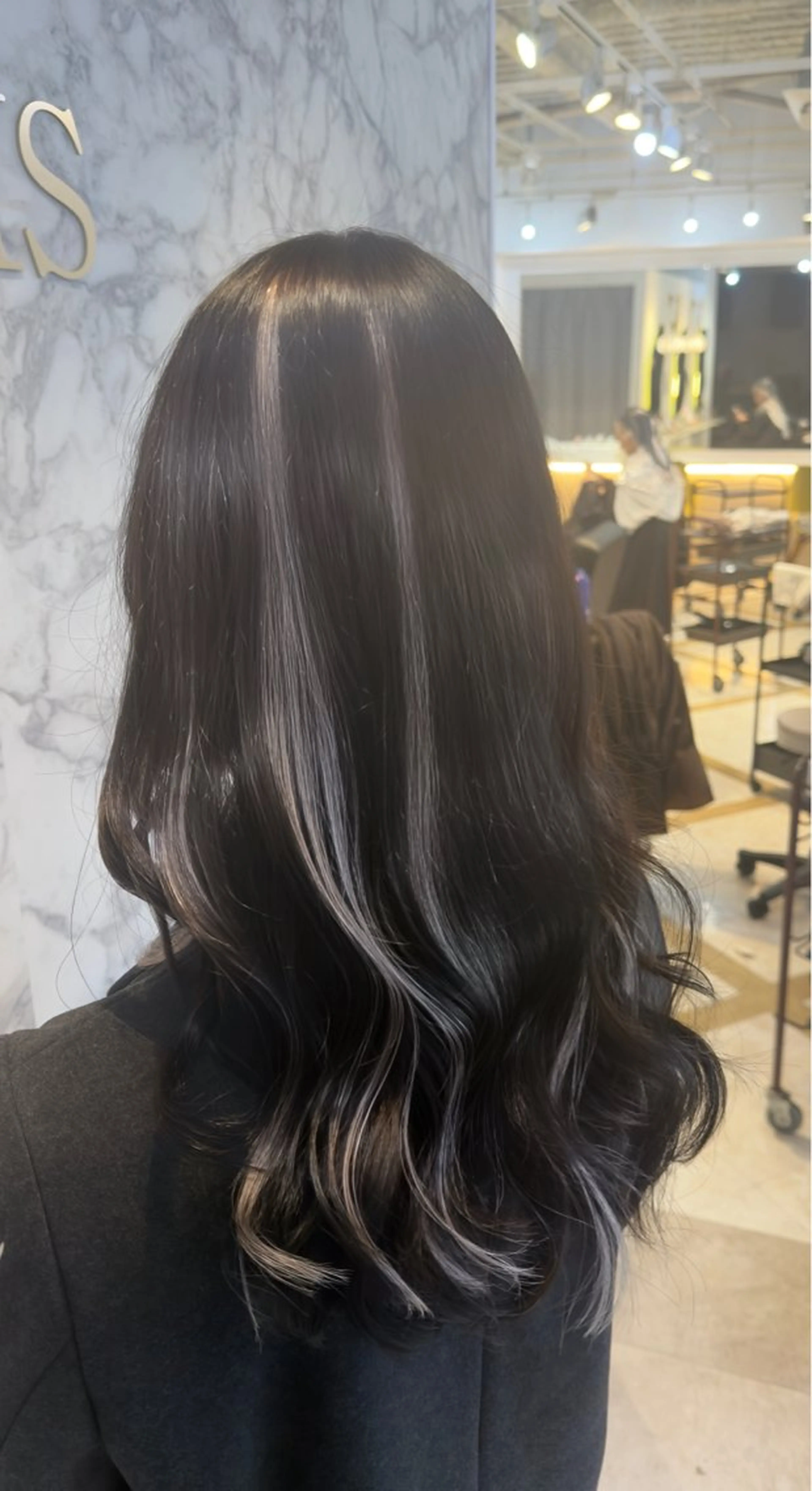 セミロング エクステ ハイライト せいと/レイヤー/ ハイトーン/艶髪のヘアスタイル