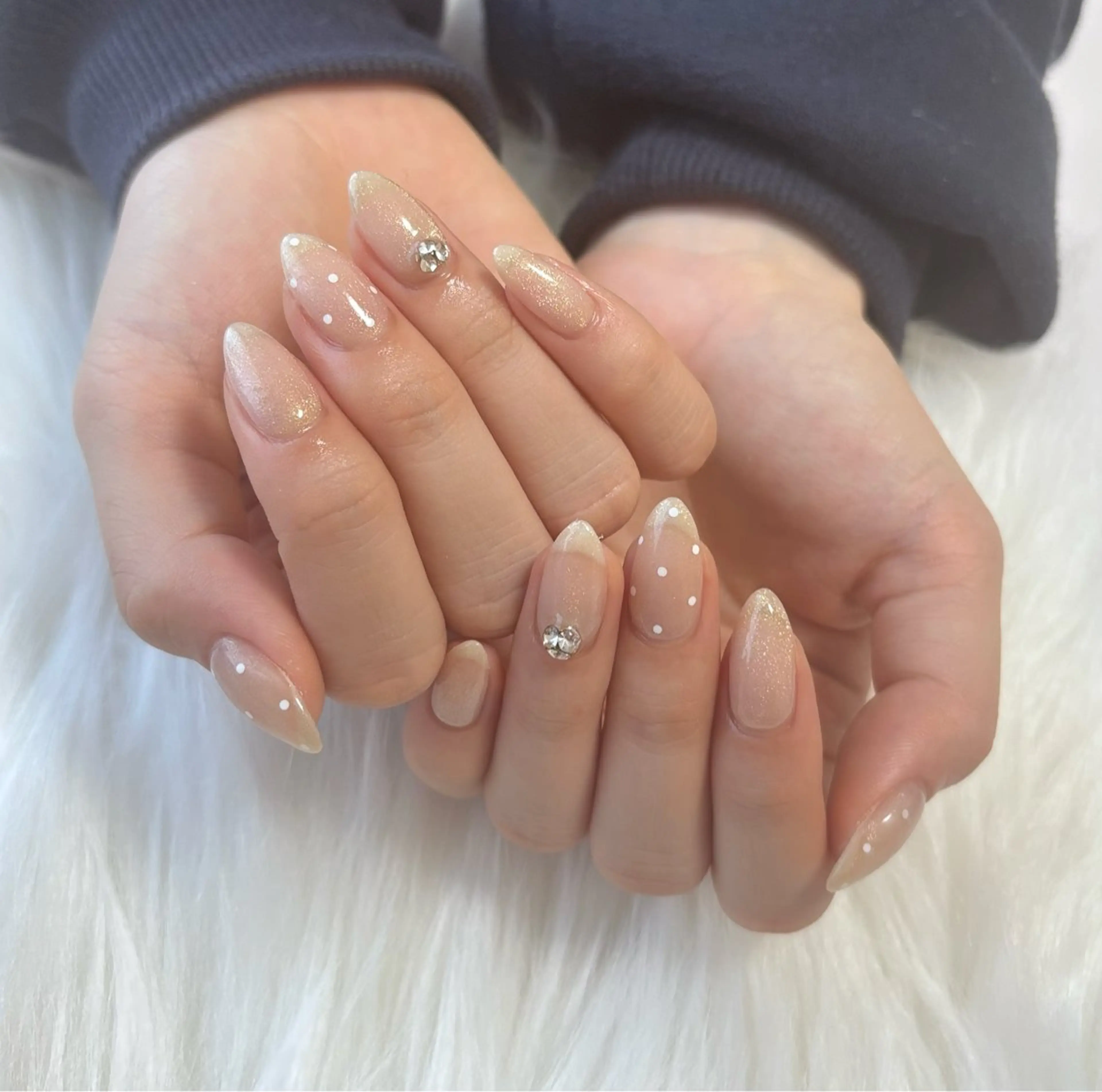 ネイル ハンドネイル 伊藤 菜緒のネイルデザイン