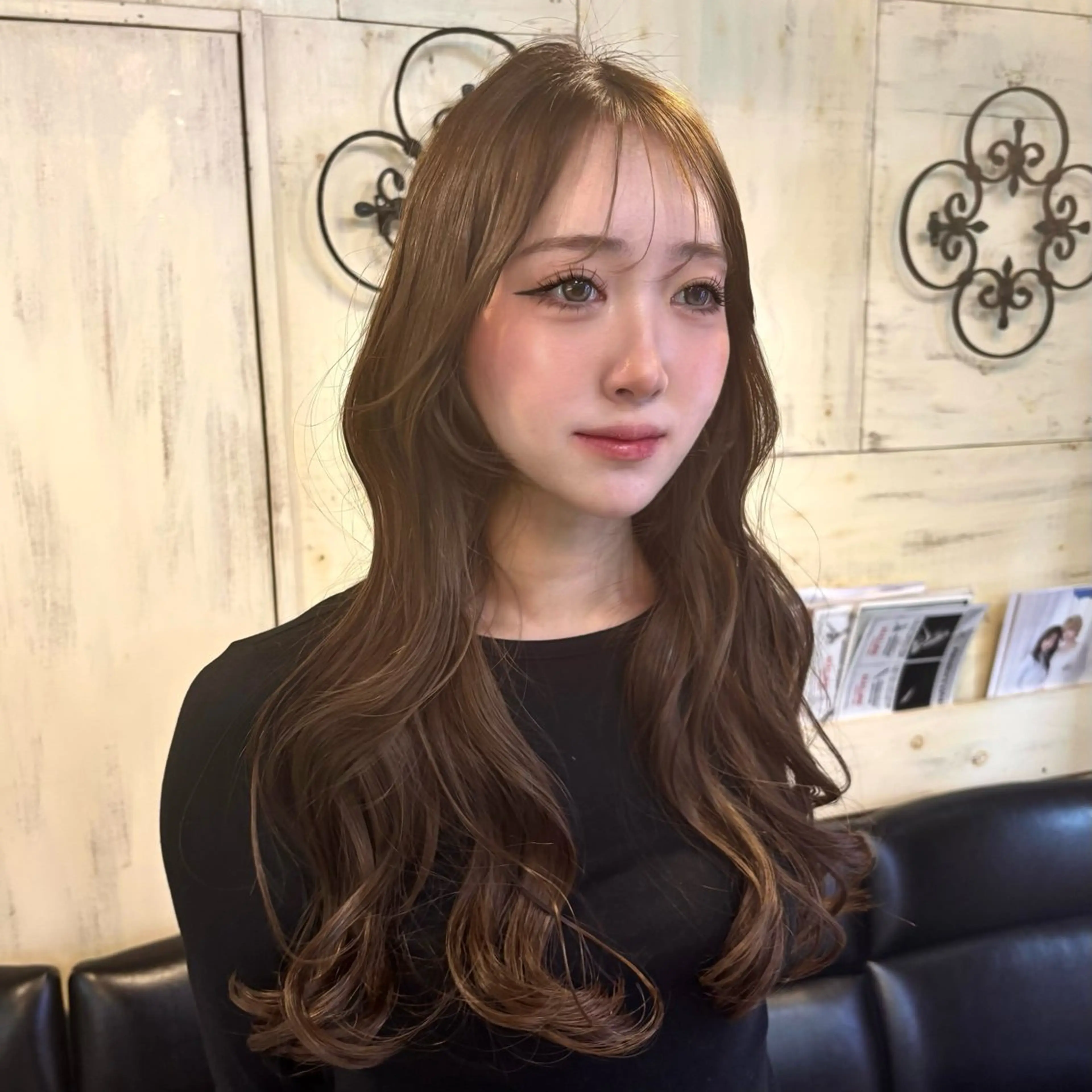 ロング カラー ベージュカラー ブリーチ 透明感カラー ダブルカラー ヘーゼル カット ヘアカラー レイヤー/ハッシュカ ット/顔周り/フウカのヘアスタイル