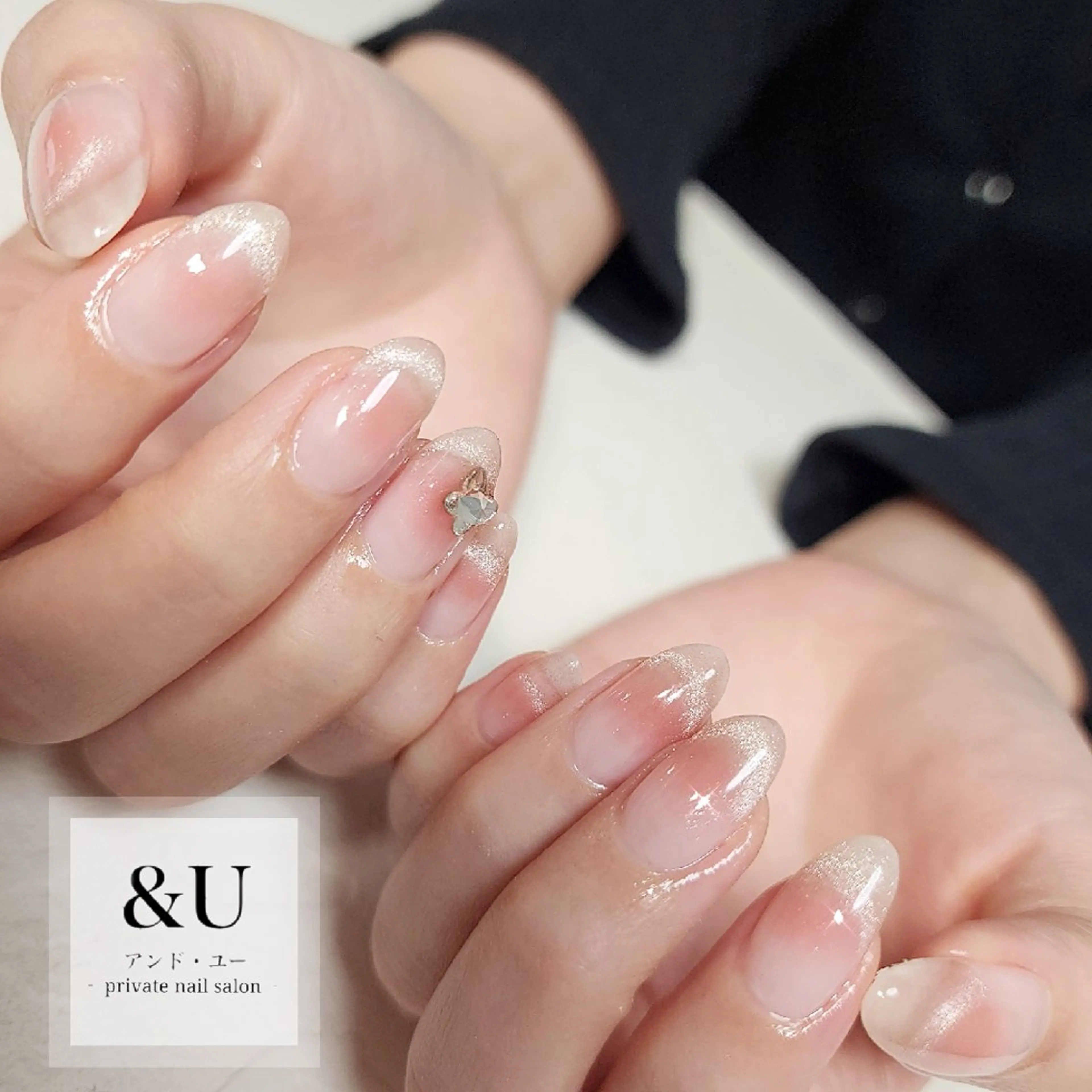 ネイル チークネイル フレンチネイル ジェルネイル キラキラネイル マグネットネイル ハンドネイル ＆Ｕ (アンド・ユー)のネイルデザイン