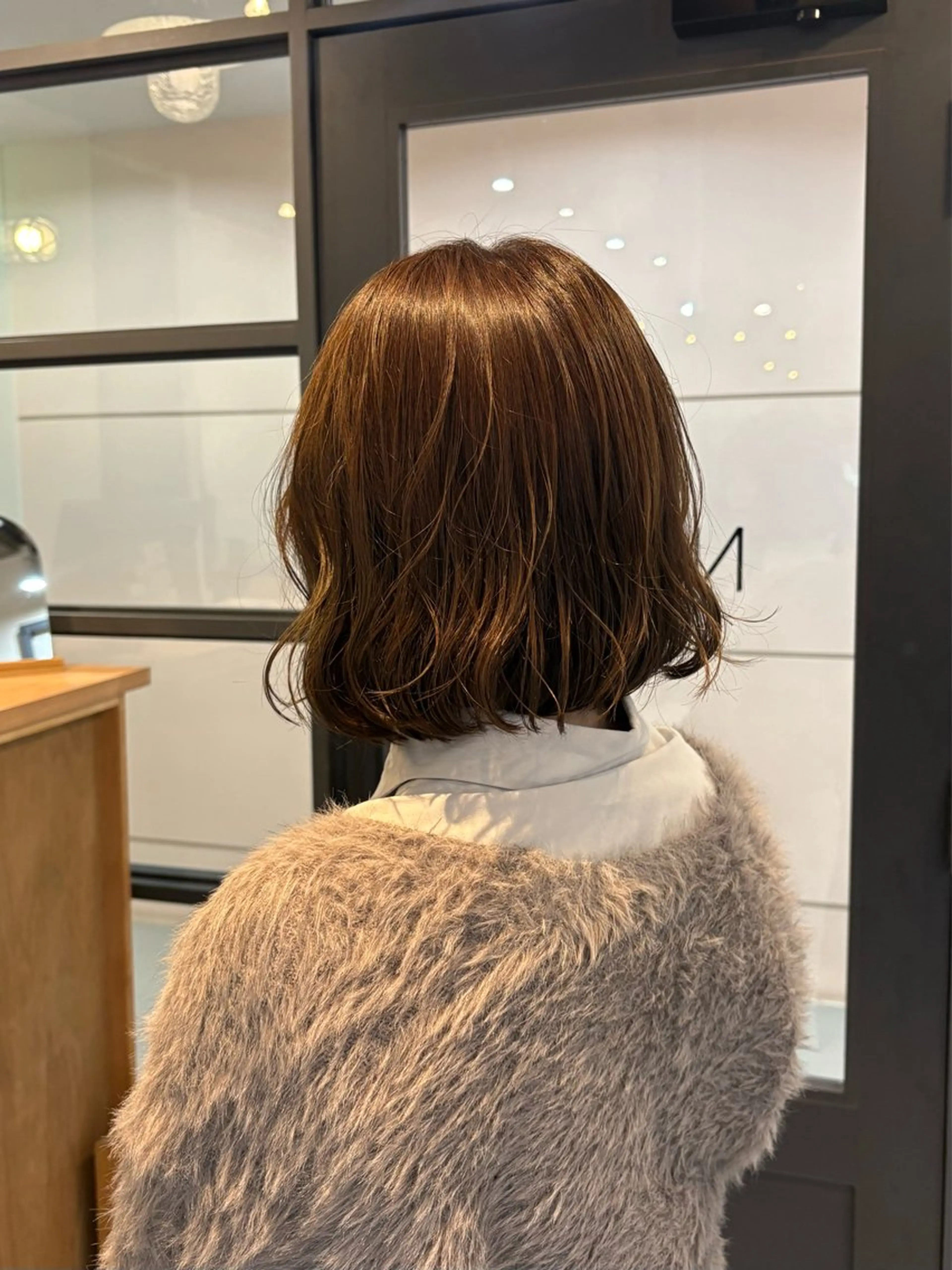 ミディアム Neale. ナナカのヘアスタイル