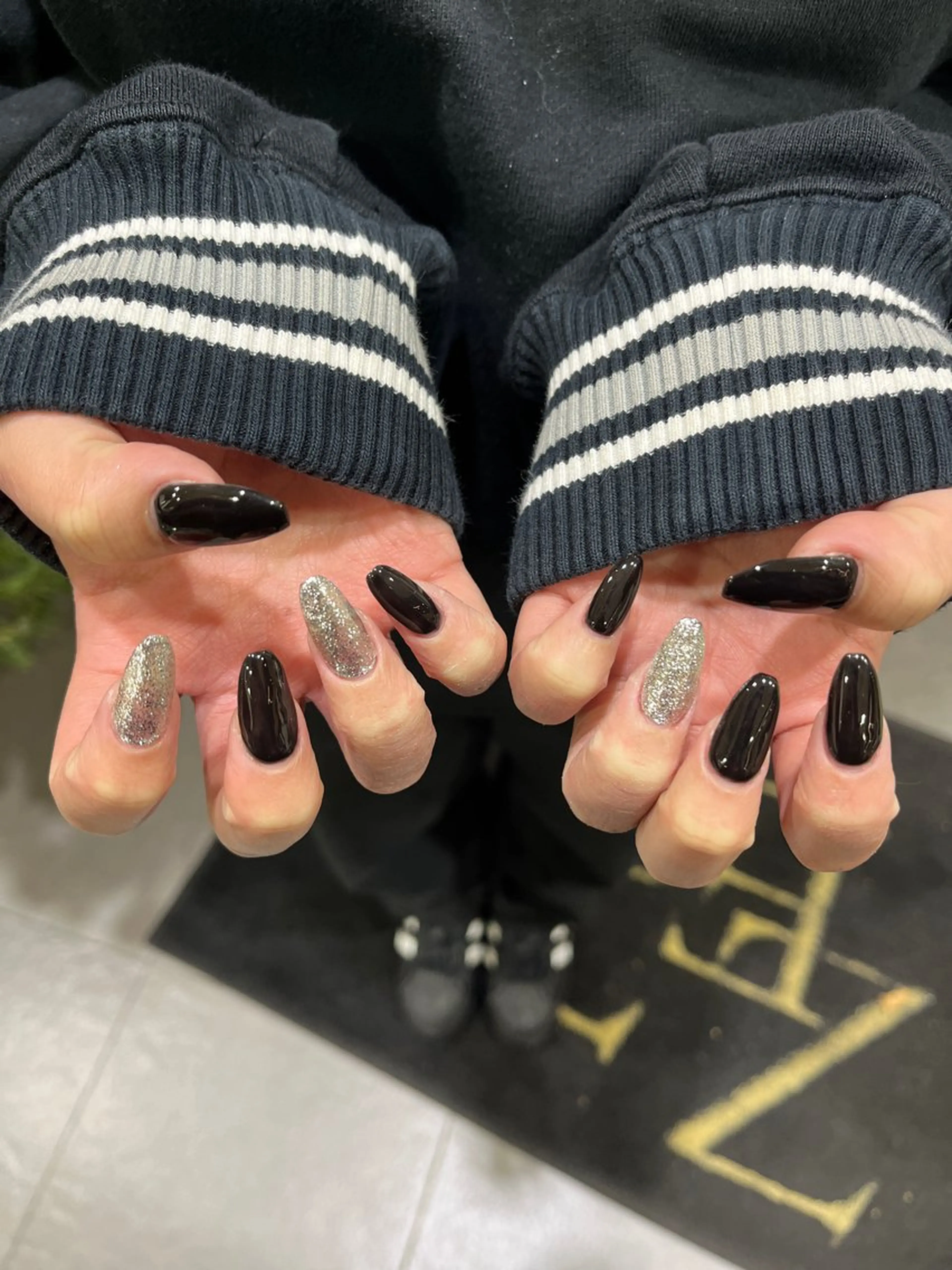 ネイル airi🌺カラー /特殊ヘア⛓️🖤のヘアスタイル