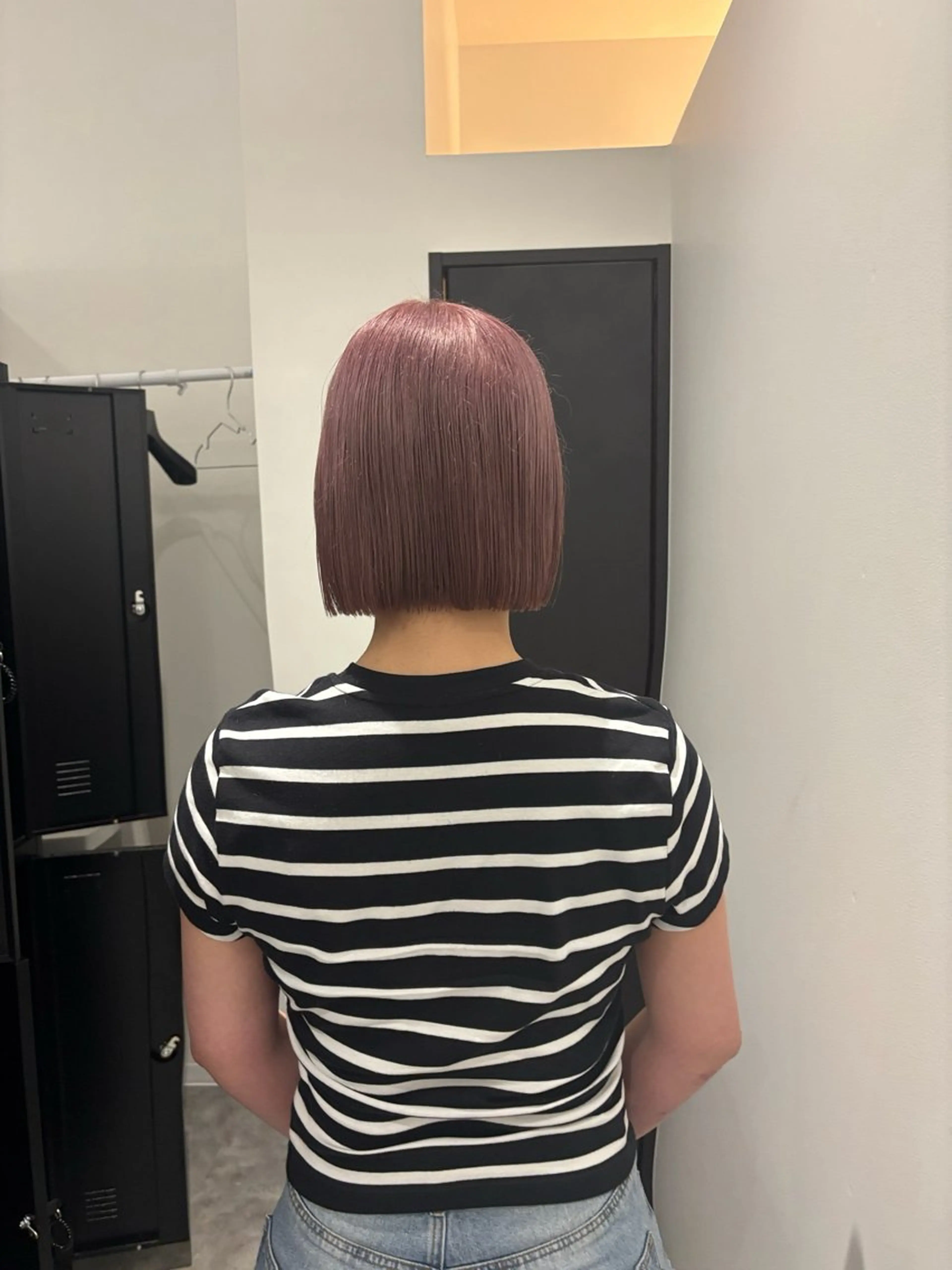 ショート ヘアカラー 中島 陽菜のヘアスタイル