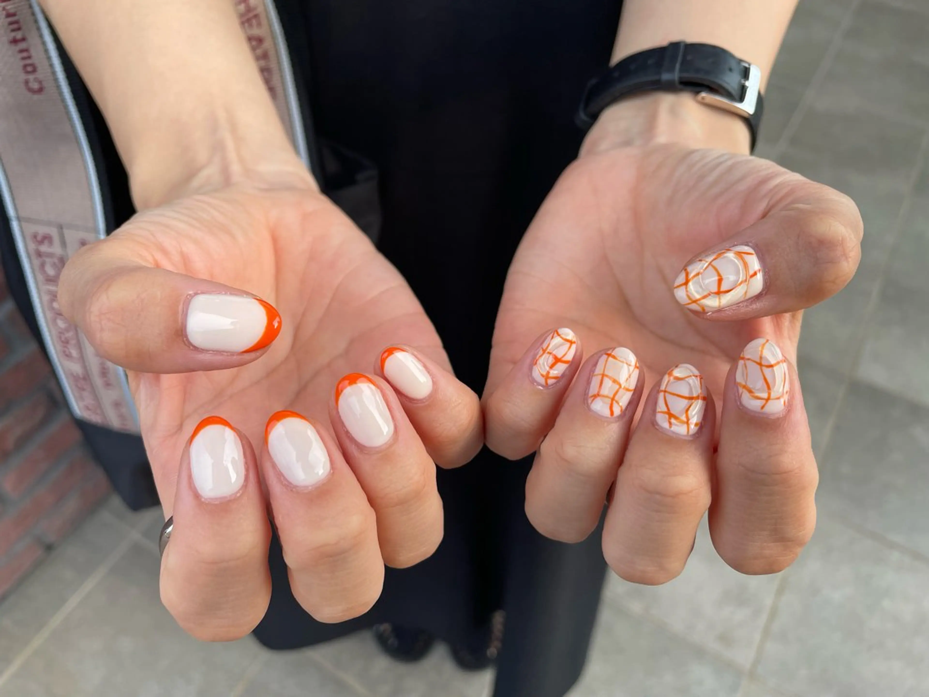 ネイル オレンジ 成瀬 妃生路のヘアスタイル