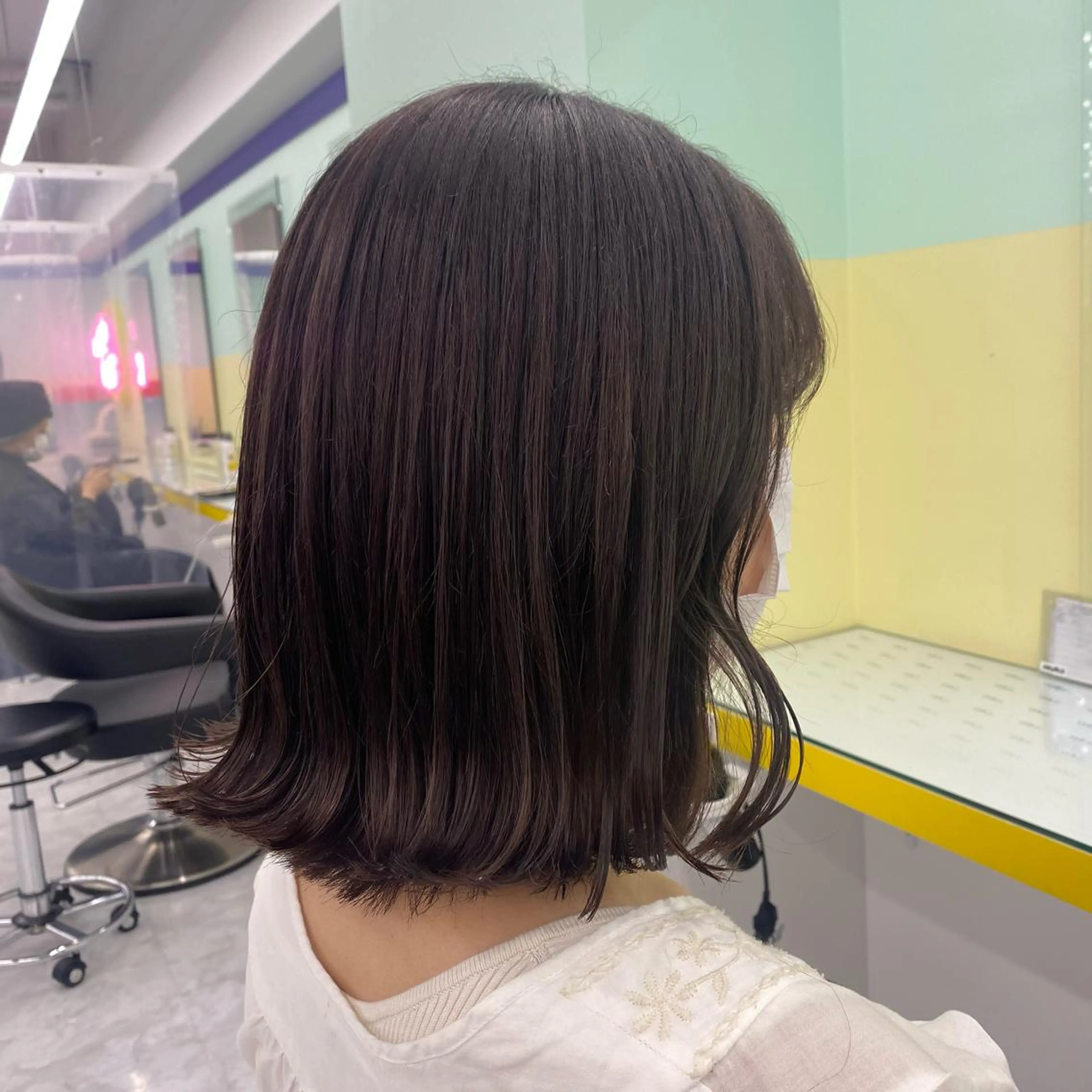セミロング カラー ヘアアレンジ ヘアカラー トリートメント mai🍑暖色カラー /レイヤー💖のヘアスタイル