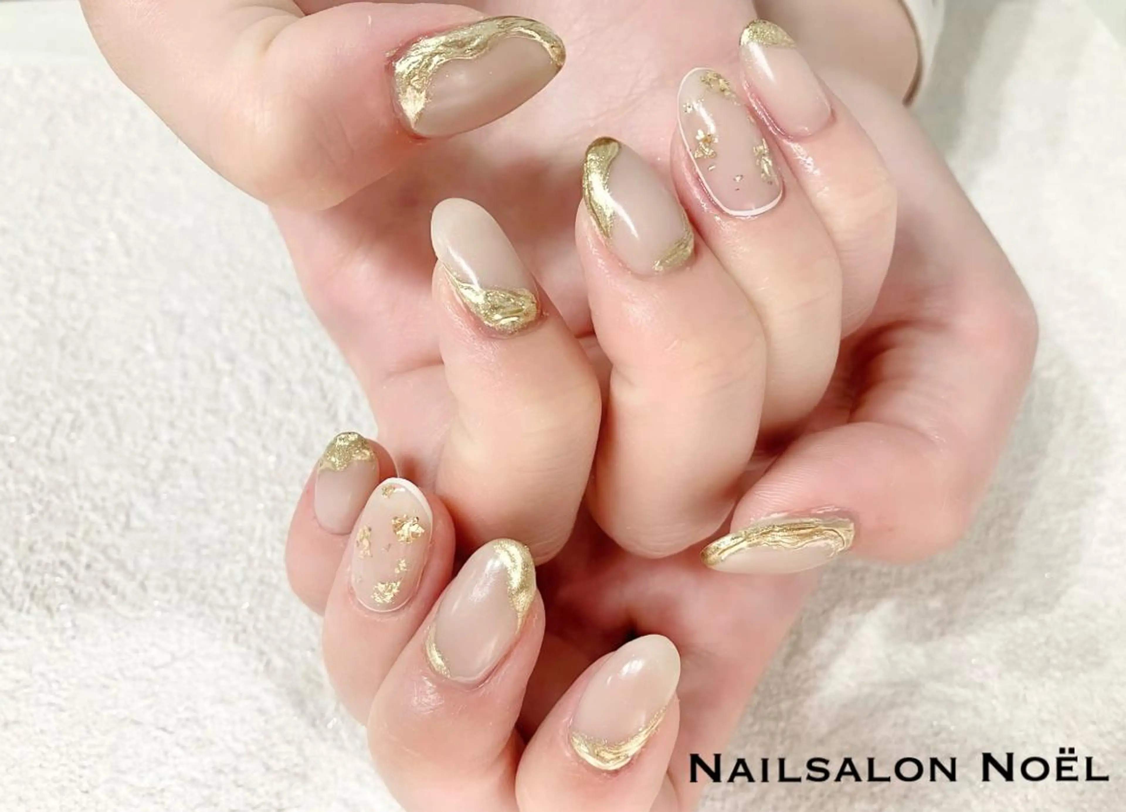ネイル ミラーネイル ホワイト Nailsalon Noël所属・Nailsalon ＆Noelのネイルデザイン