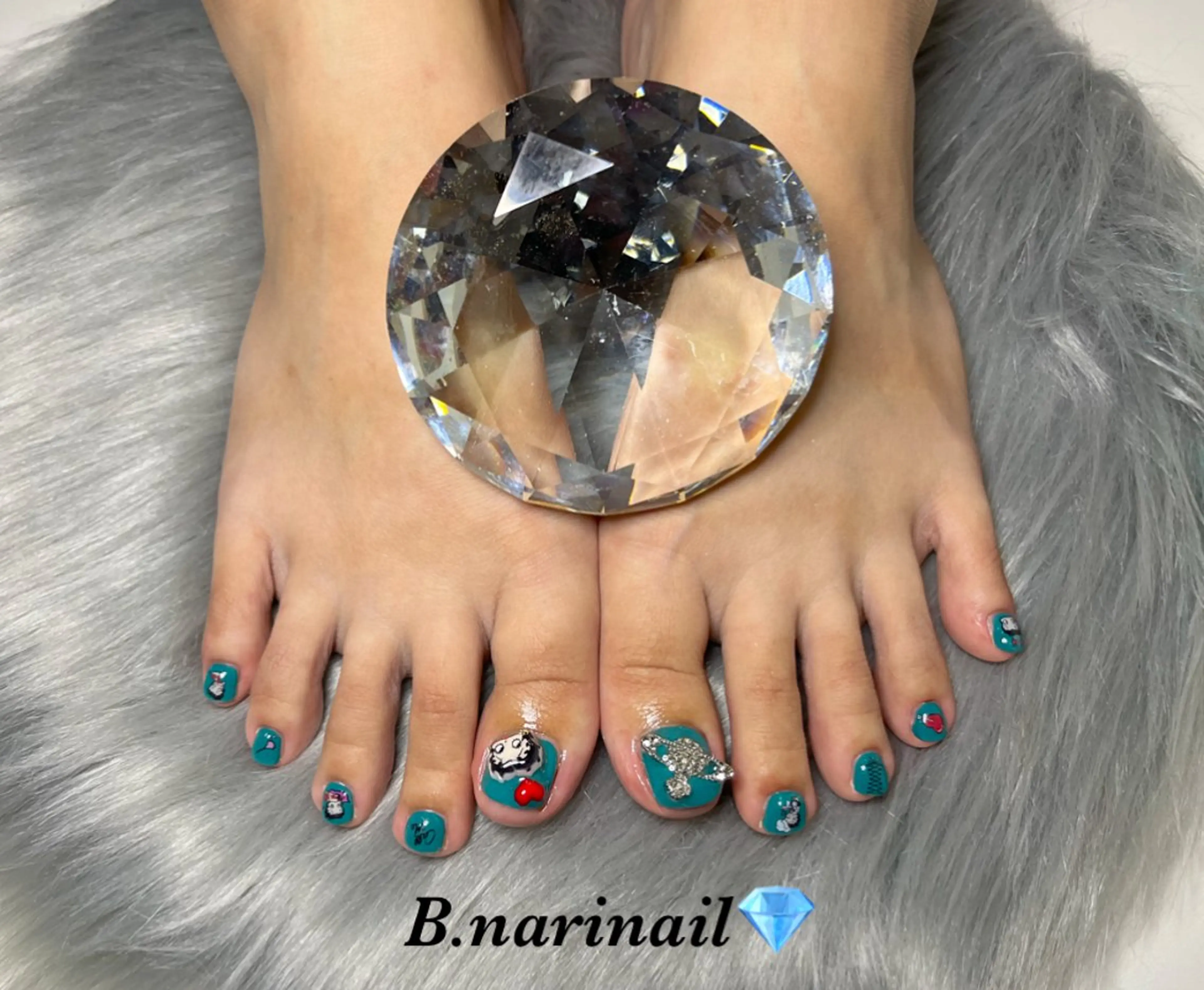 ネイル フットネイル ハンドケア b.nari nailのネイルデザイン