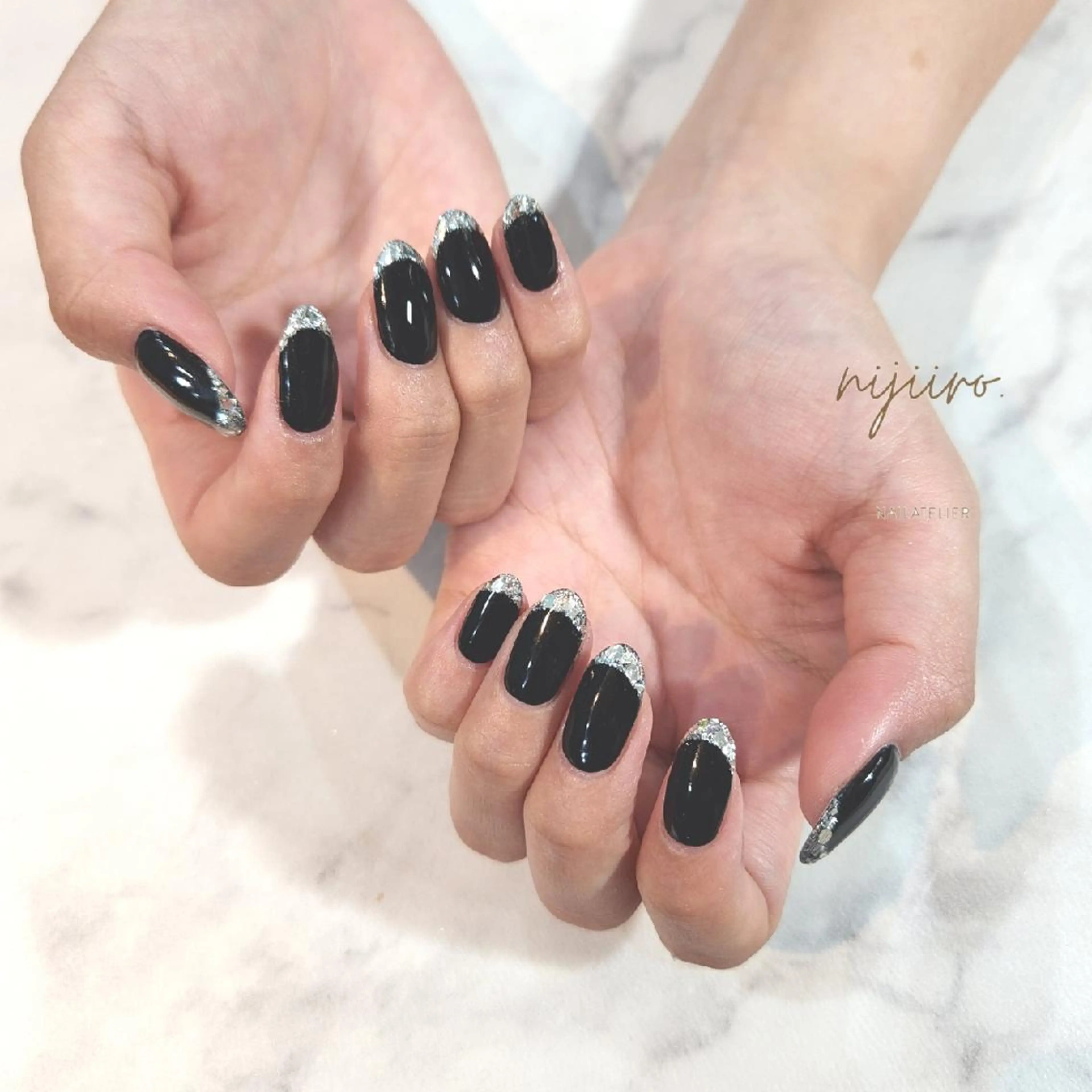 ネイル フレンチネイル ガラスフレンチ ハンドネイル nijiiro🌈 サトウのネイルデザイン