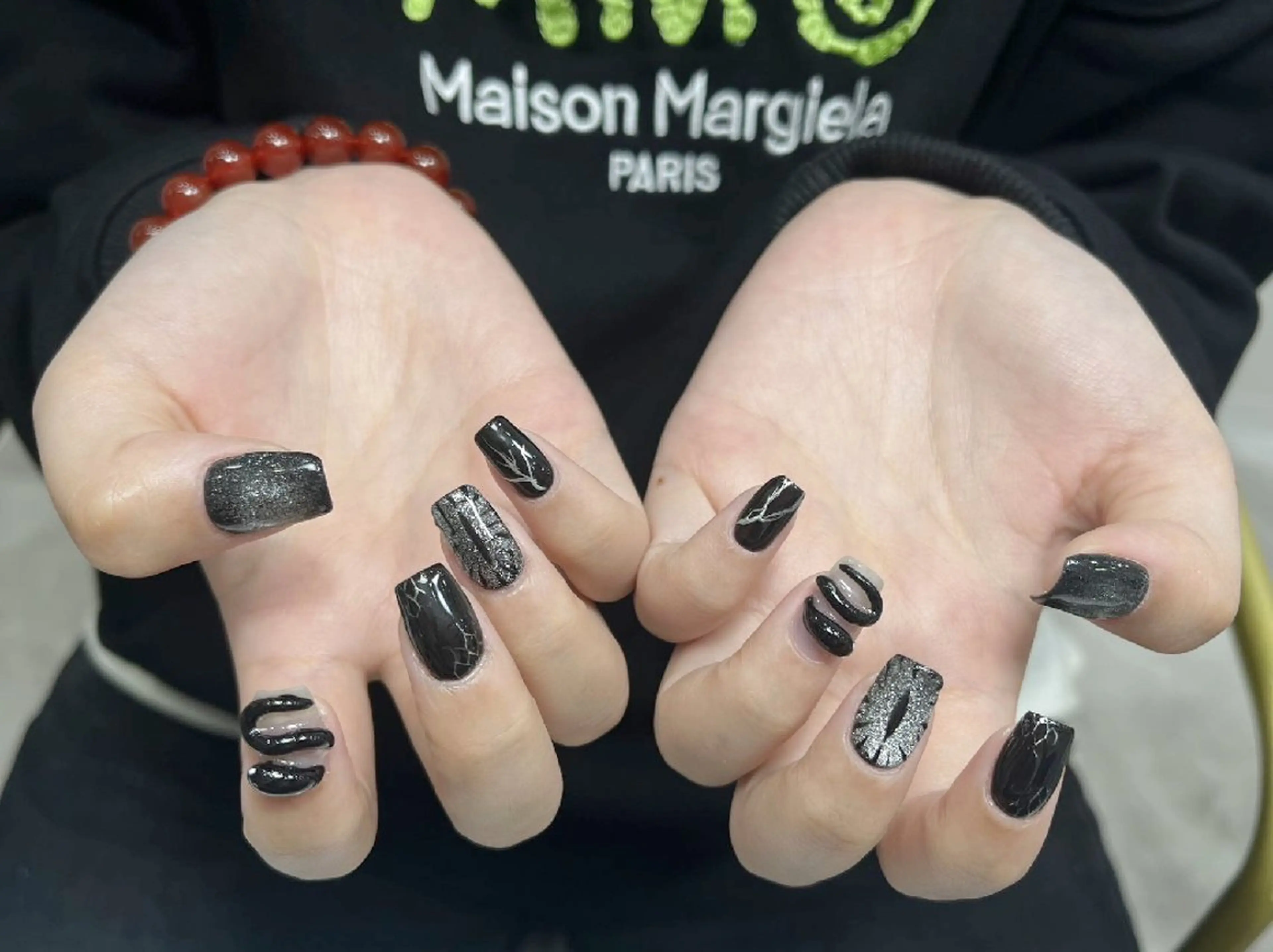 ネイル チークネイル 長さ出し フレンチネイル ジェルネイル キラキラネイル ハンドネイル UM Nail Salonのネイルデザイン