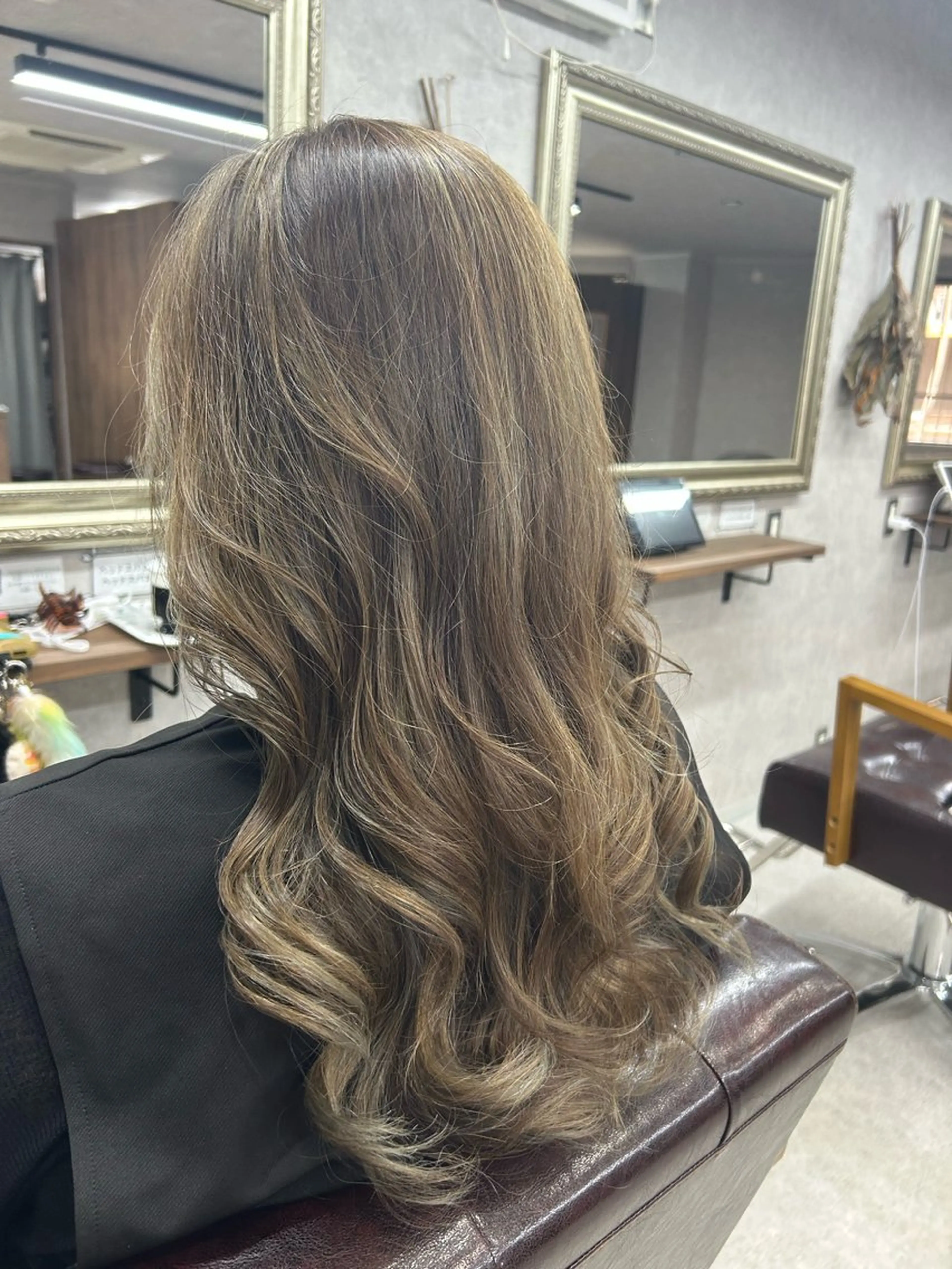 ロング カラー Lien 深井店のヘアスタイル