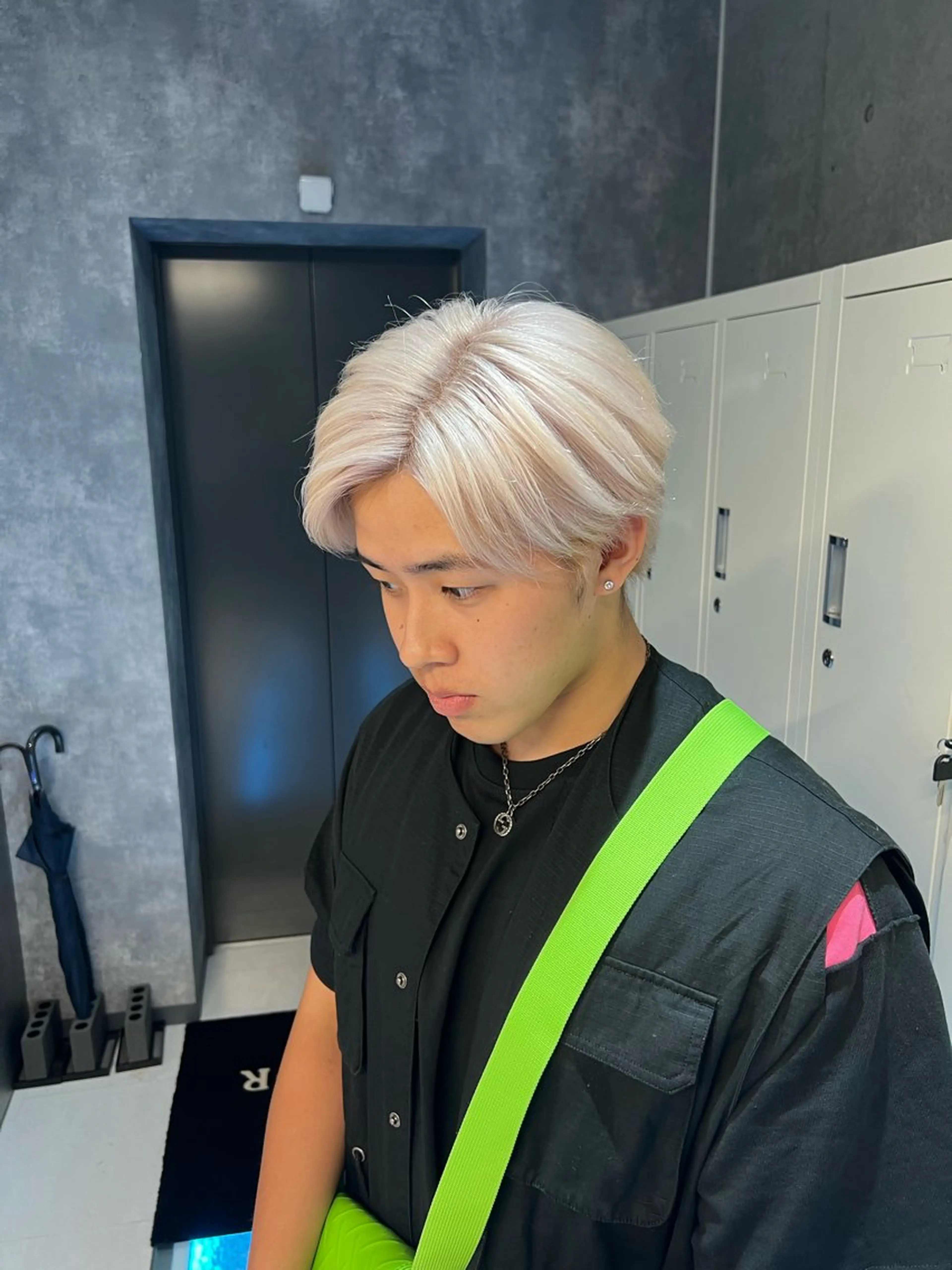 ミディアム カラー メンズ ヘアカラー トリートメント 👑垢抜け韓国ヘア ハッシュカット唯澄のヘアスタイル