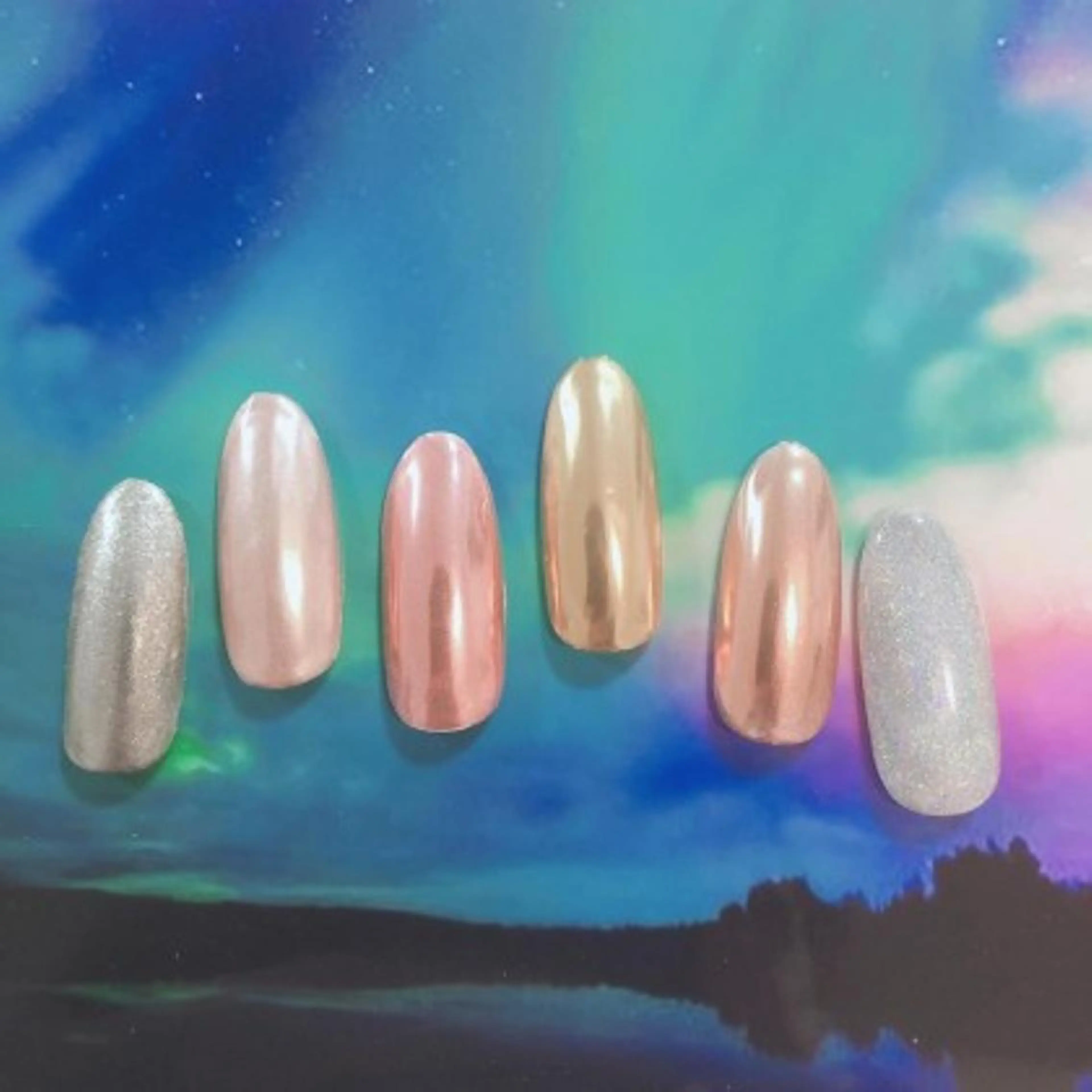 ネイル ミラーネイル Lakkus N－Aのネイルデザイン