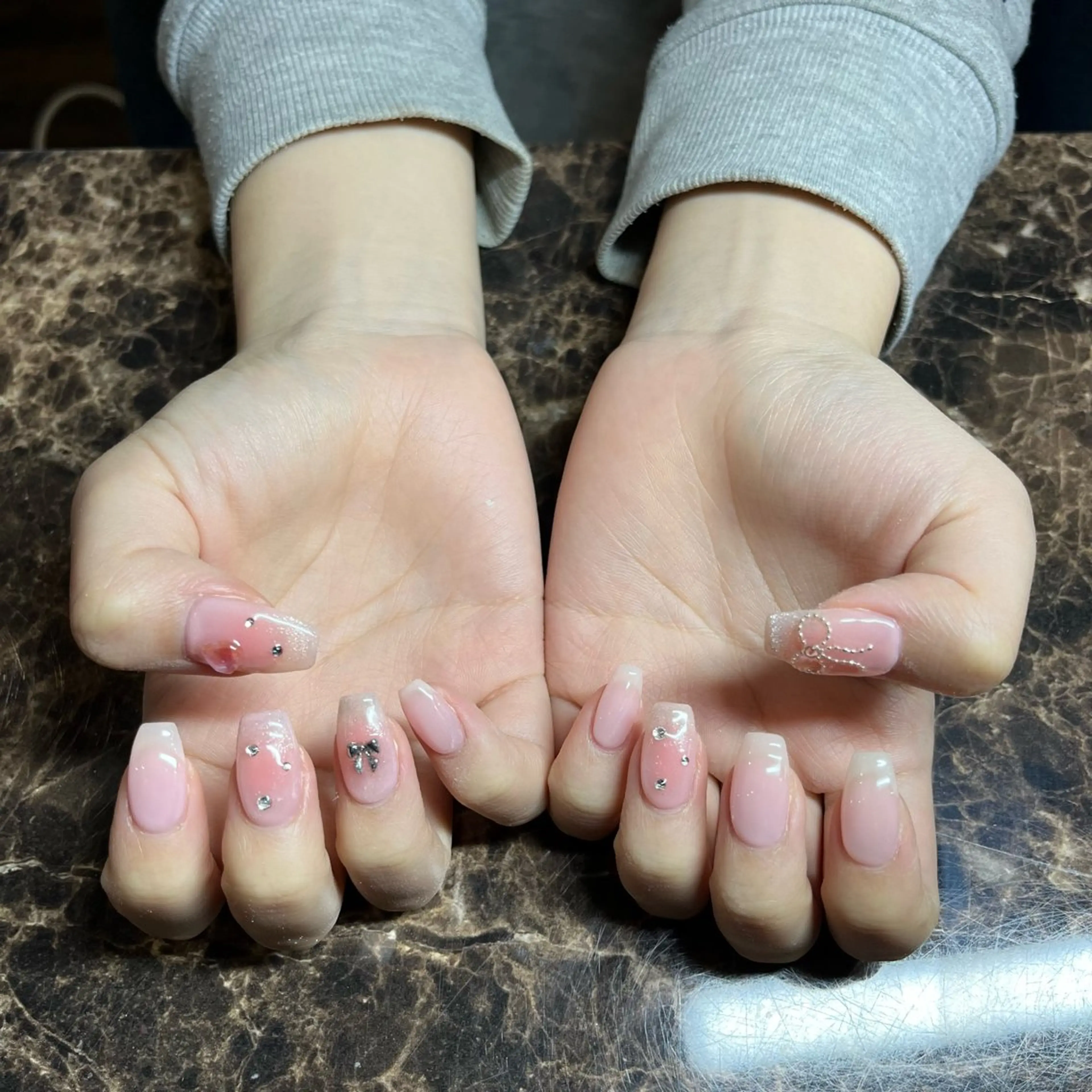 ネイル IROHA nail Ami🐊🎀のネイルデザイン