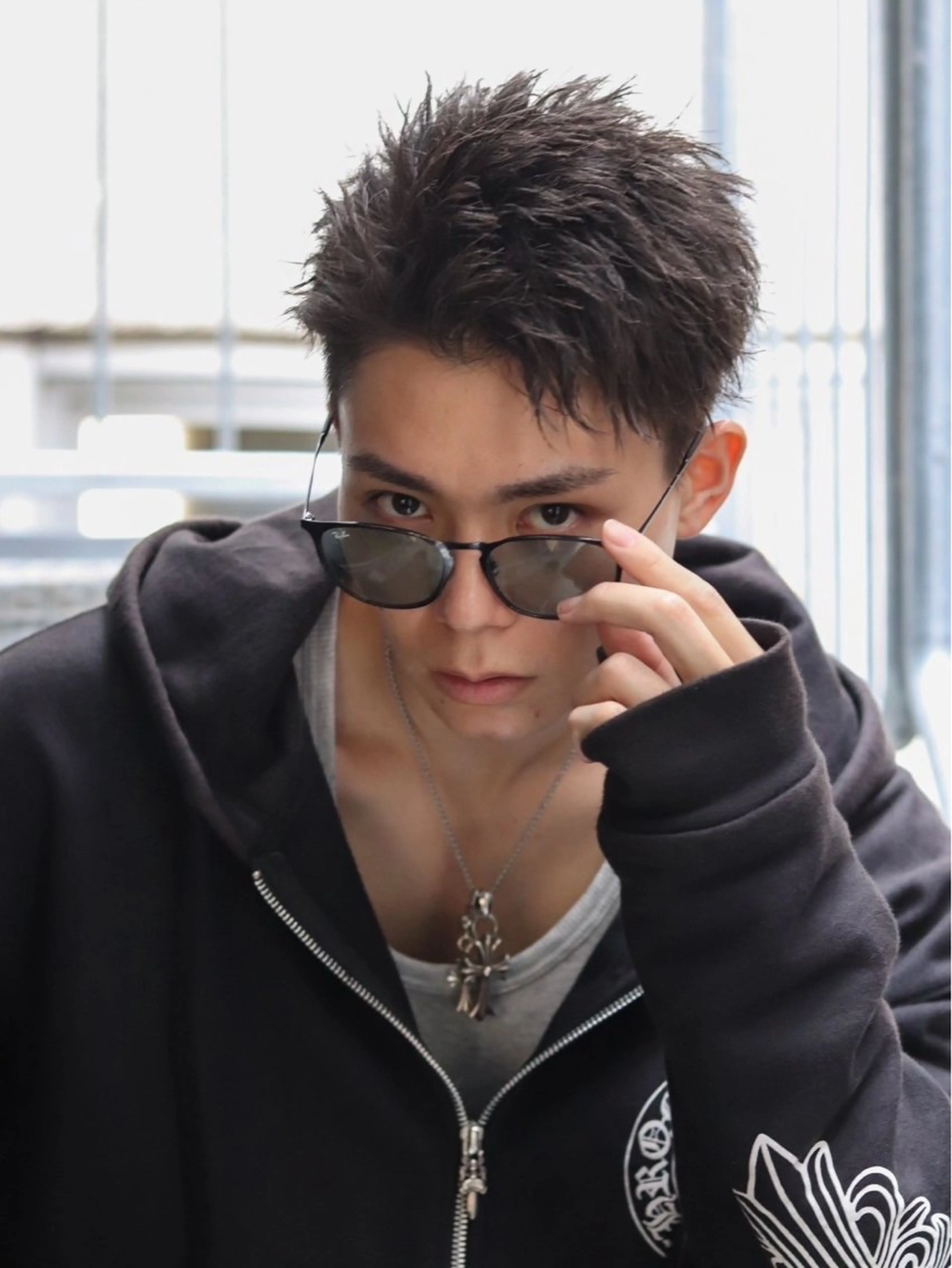 ショート メンズ メンズパーマ メンズツイストパーマ ツイストパーマ 韓国ヘア特化🇰🇷 似合わせカットパーマのヘアスタイル