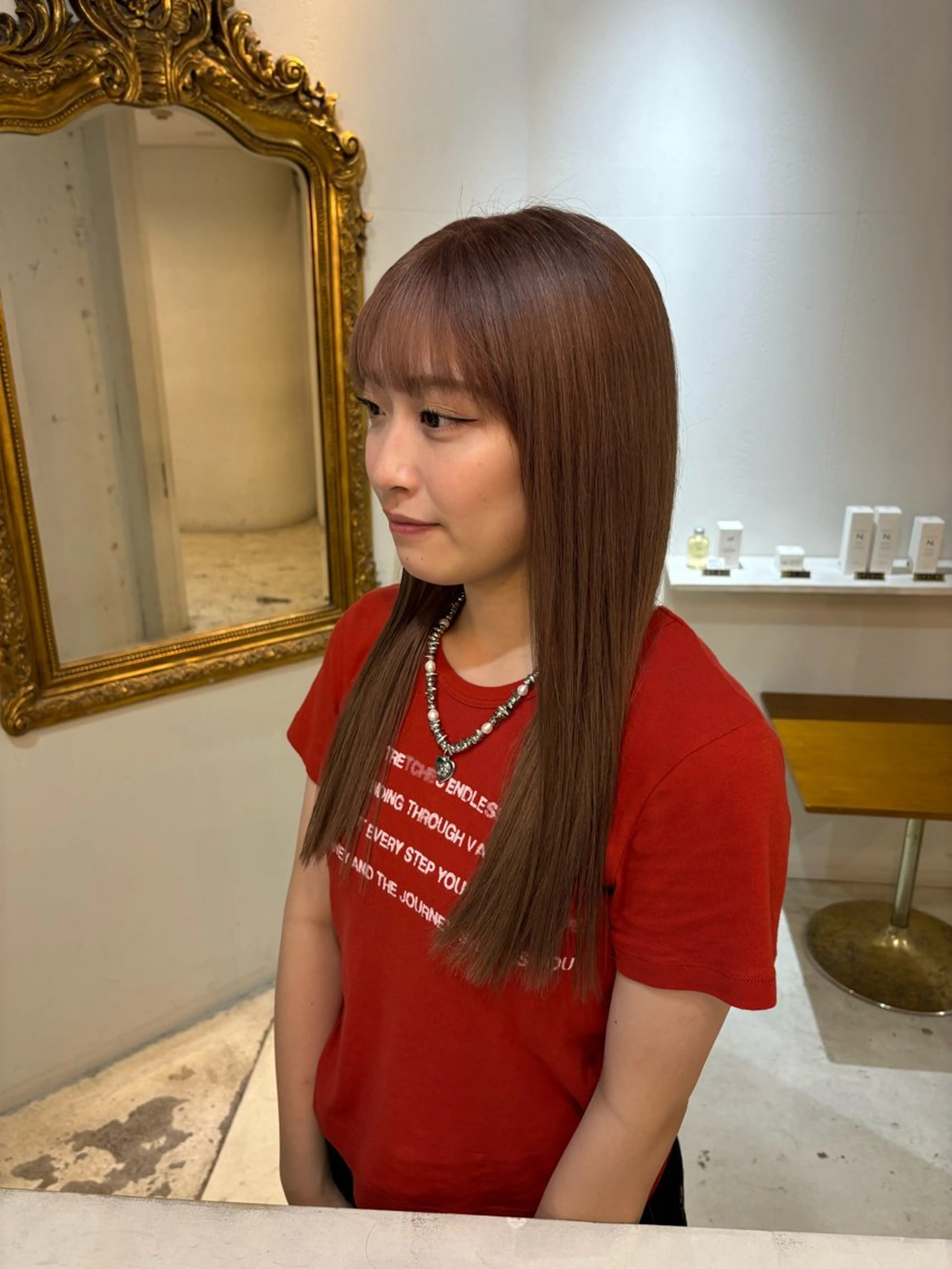 ロング 🩶ハイトーン🖤 URARAのヘアスタイル