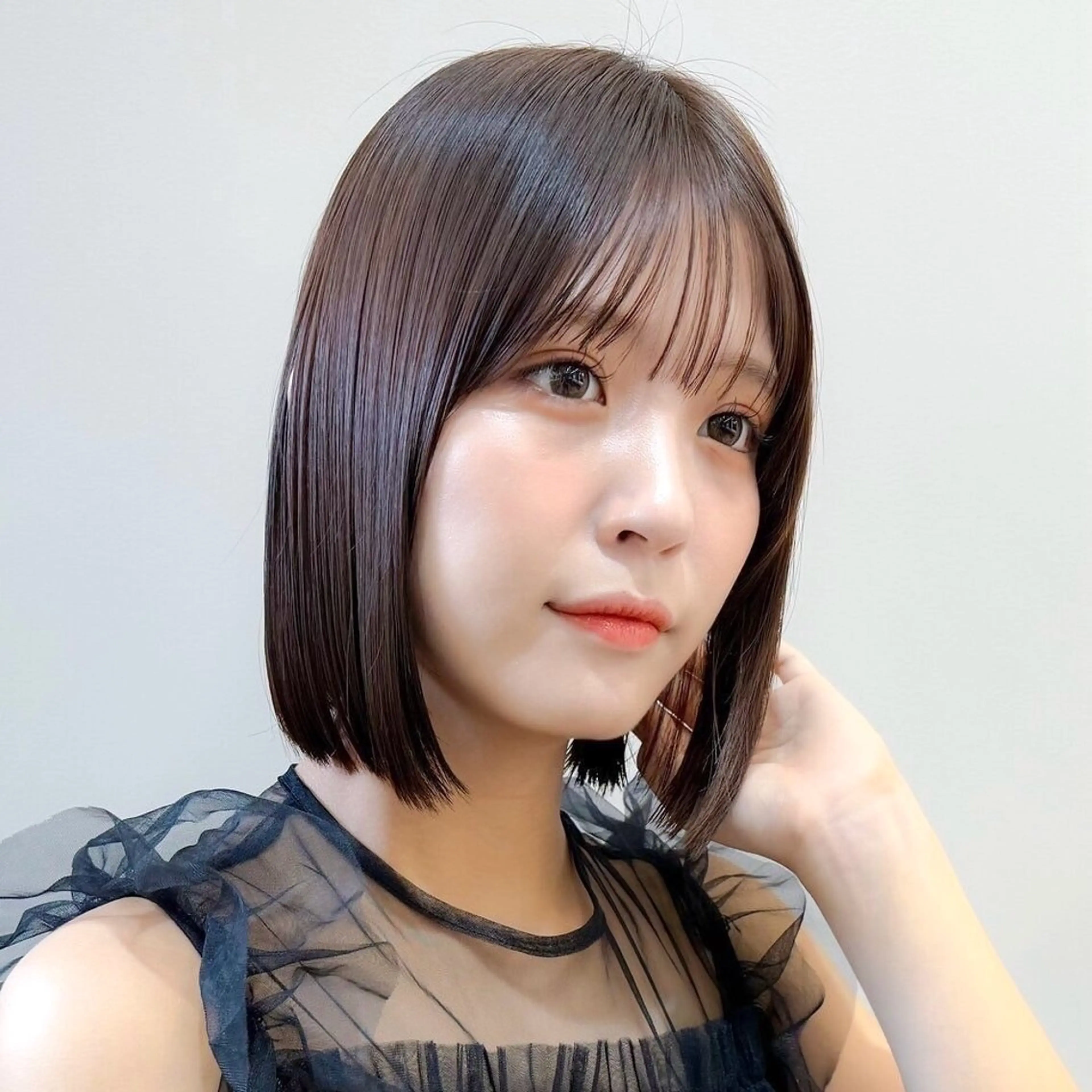 ショート カラー ショートボブ バレイヤージュ ベージュカラー ブリーチ ケアブリーチ カット トリートメント 新宿/髪質改善/ボブ 韓国レイヤー大重聖斗のヘアスタイル