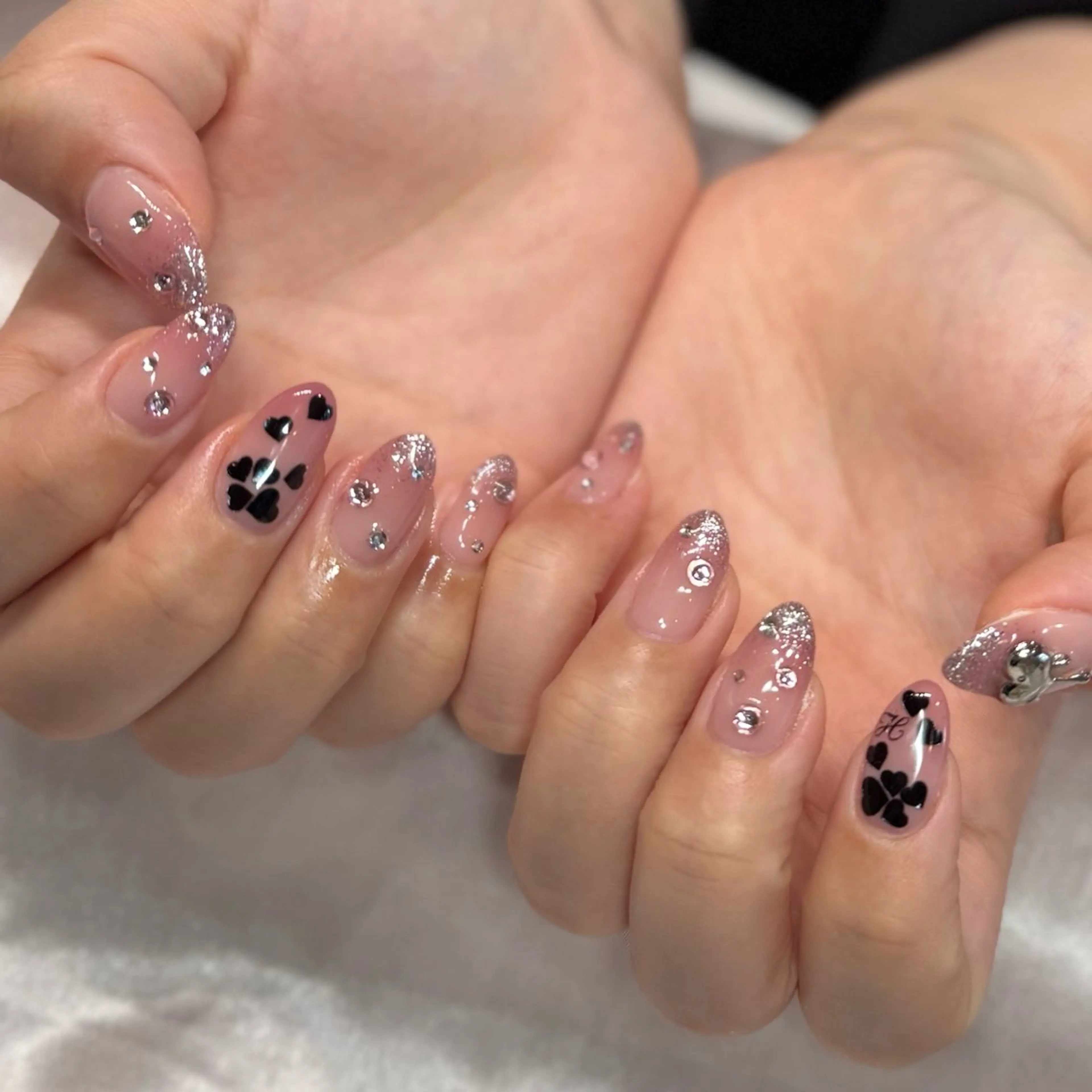 ネイル Roy心斎橋 ISHIKAWAのネイルデザイン