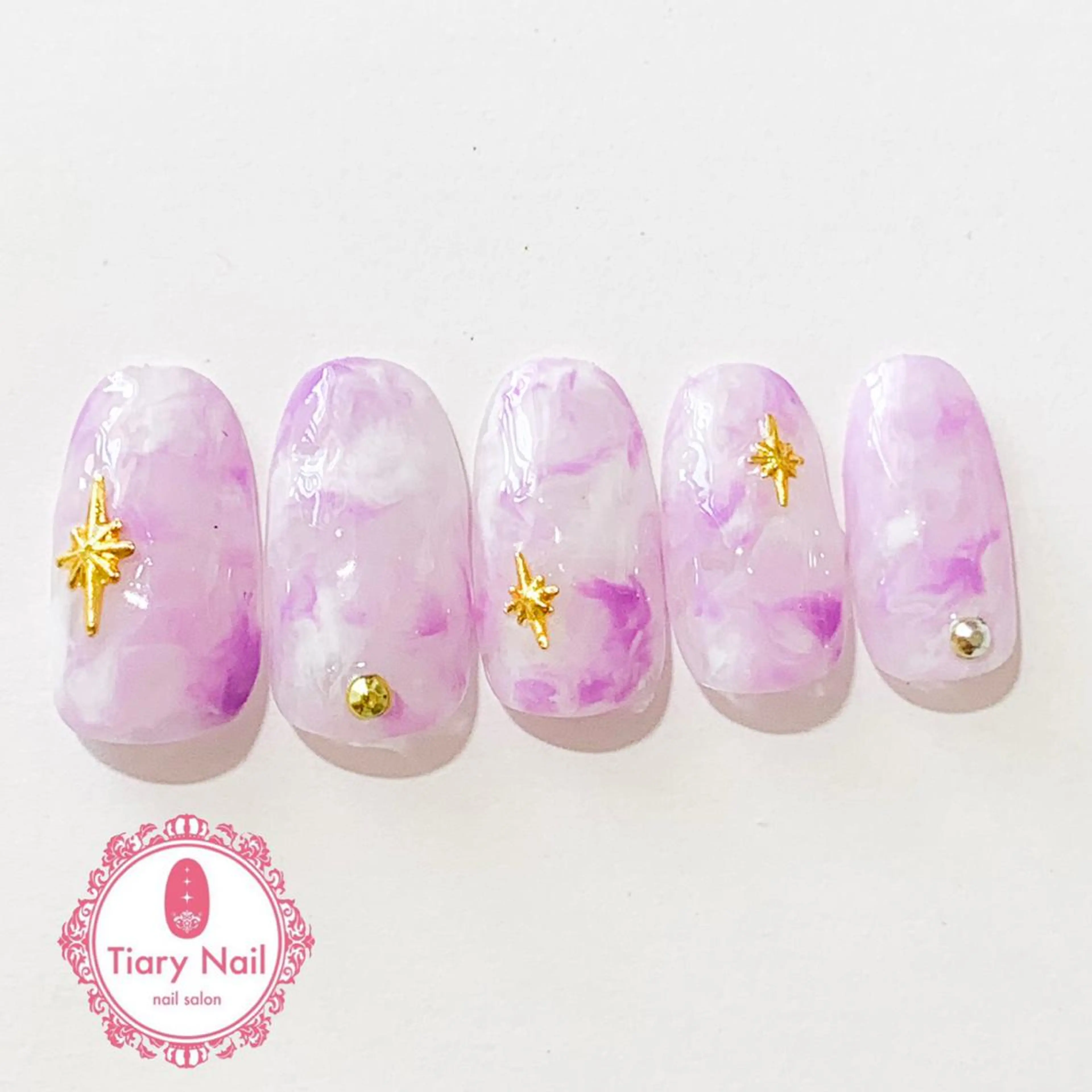 ネイル tiarynail K K🐼のネイルデザイン