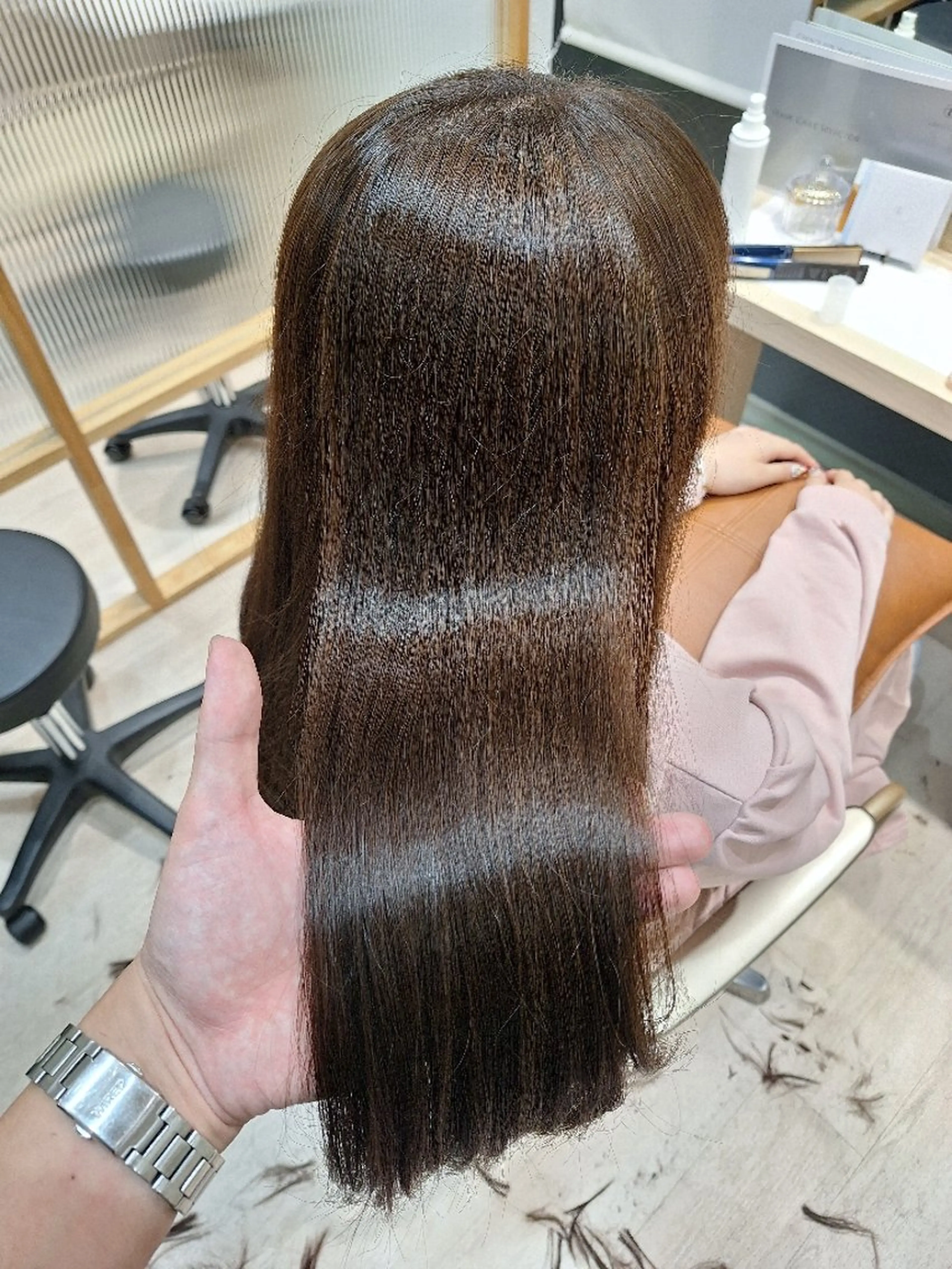 ロング パープルカラー カット ヘアカラー トリートメント 山田 一貴のヘアスタイル