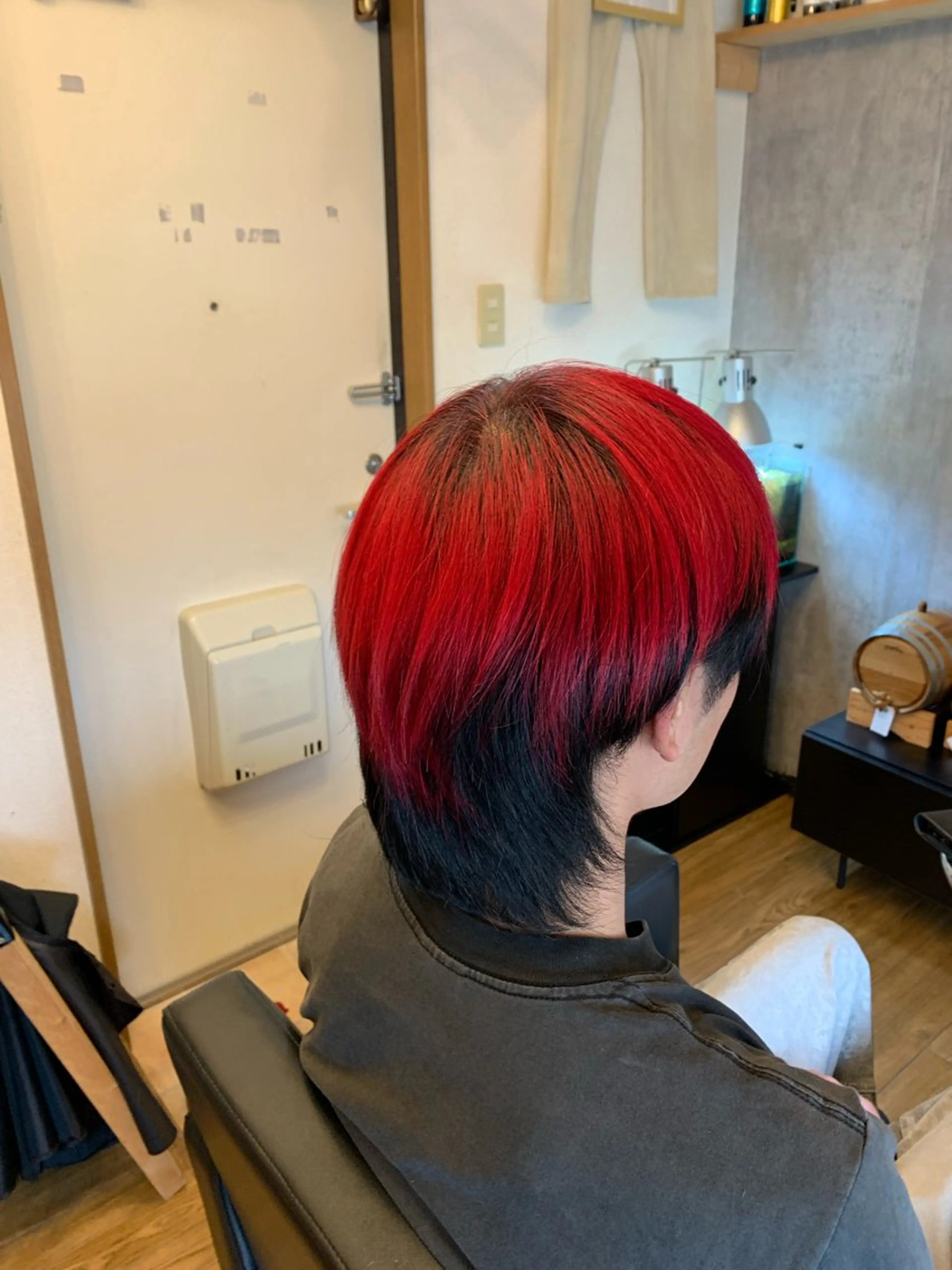 ショート カラー カット ヘアカラー トリートメント じょん 。のヘアスタイル