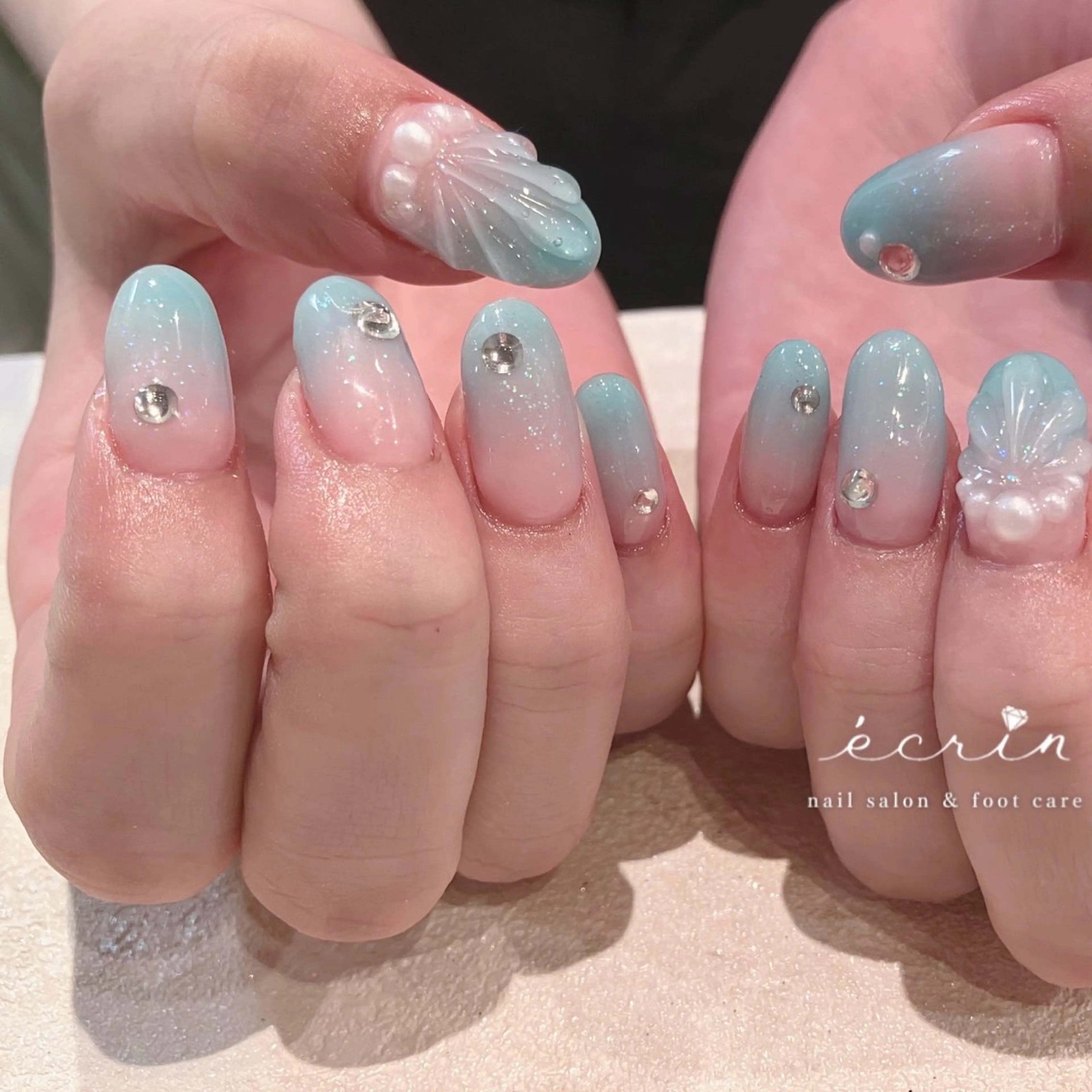 ネイル ecrinエクラン kana🌺のネイルデザイン