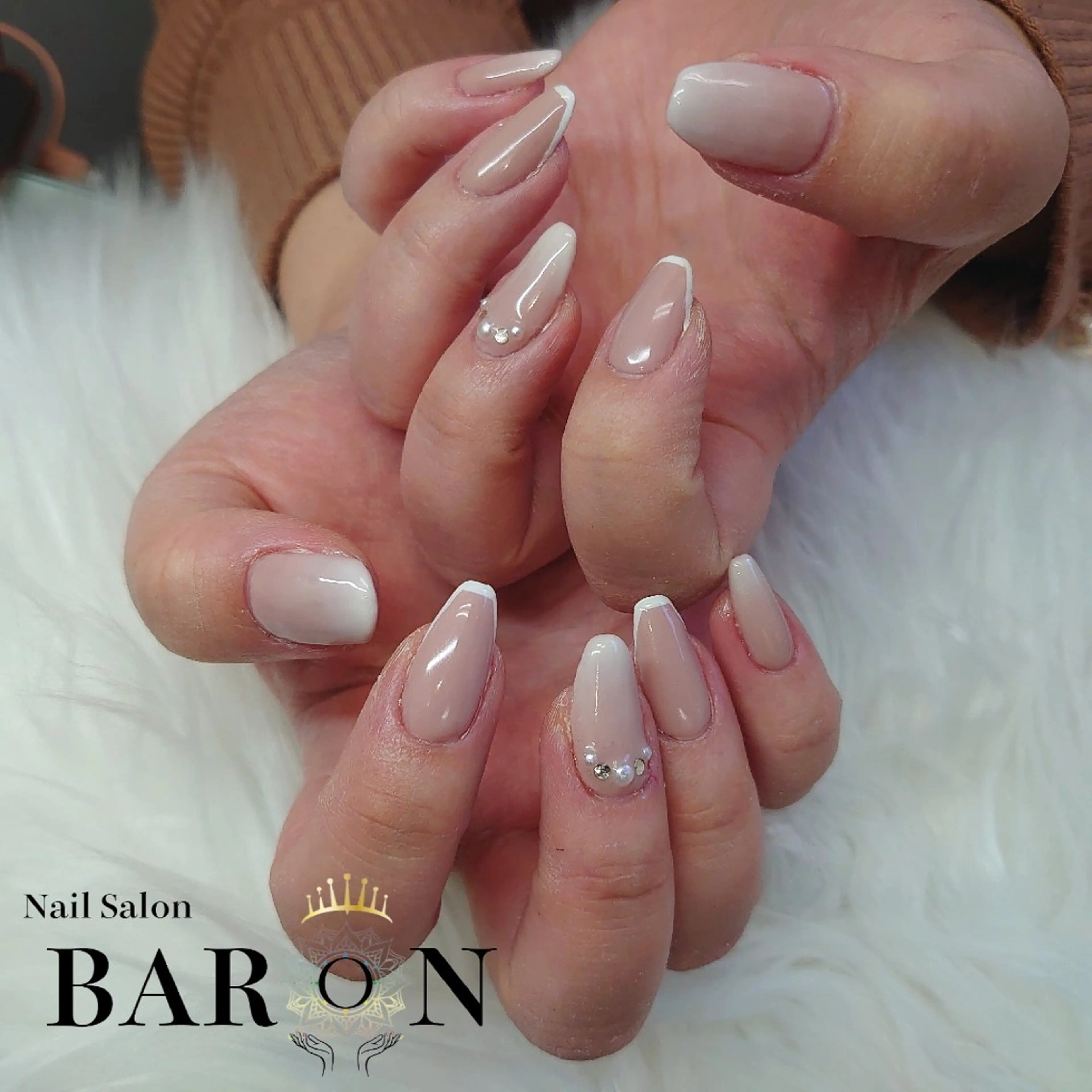 ネイル フレンチネイル グラデーション 持ち込み ♛BARON♛ AOIのネイルデザイン