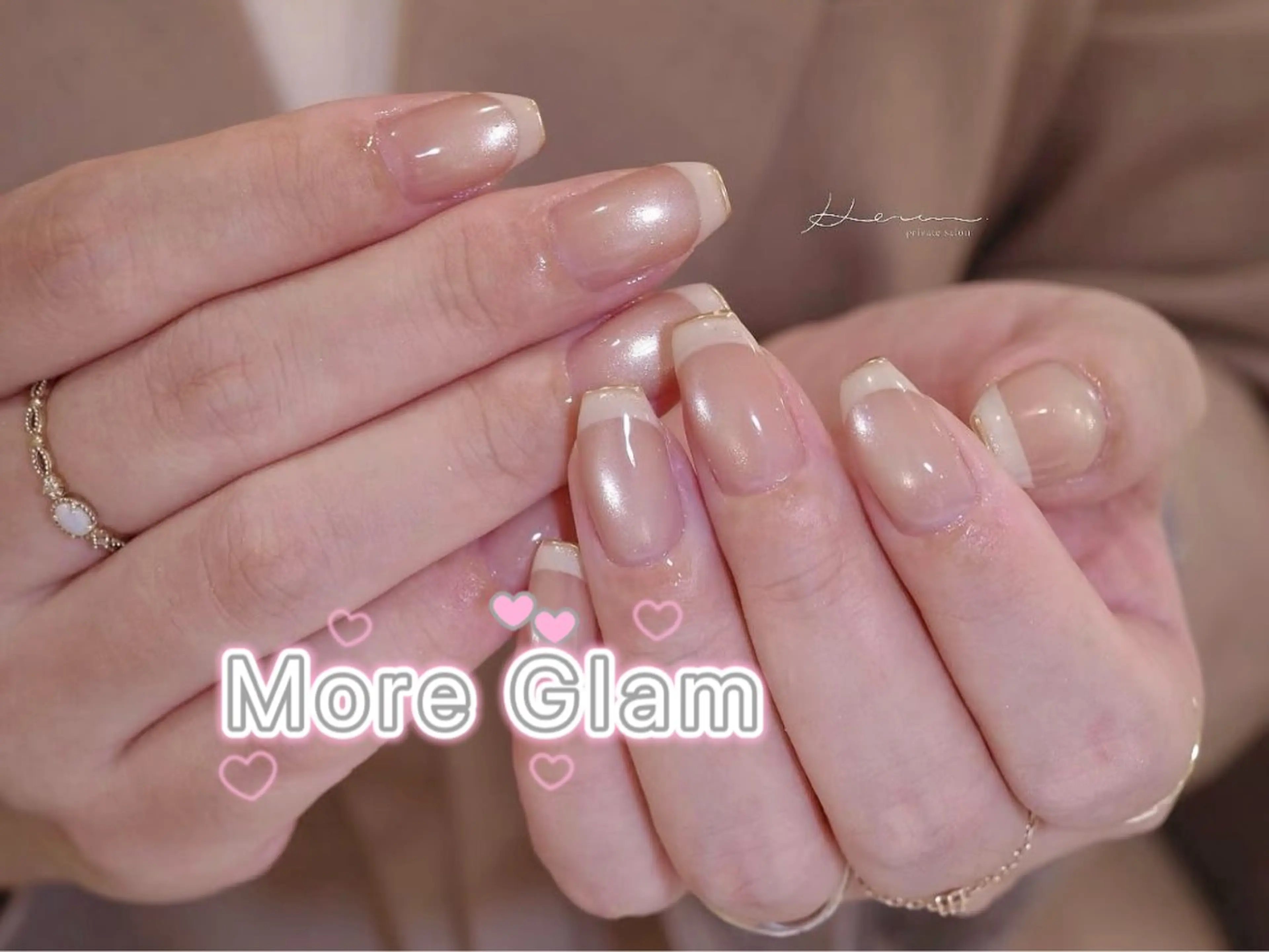 ミディアム ハンドネイル more glam 原宿店のネイルデザイン