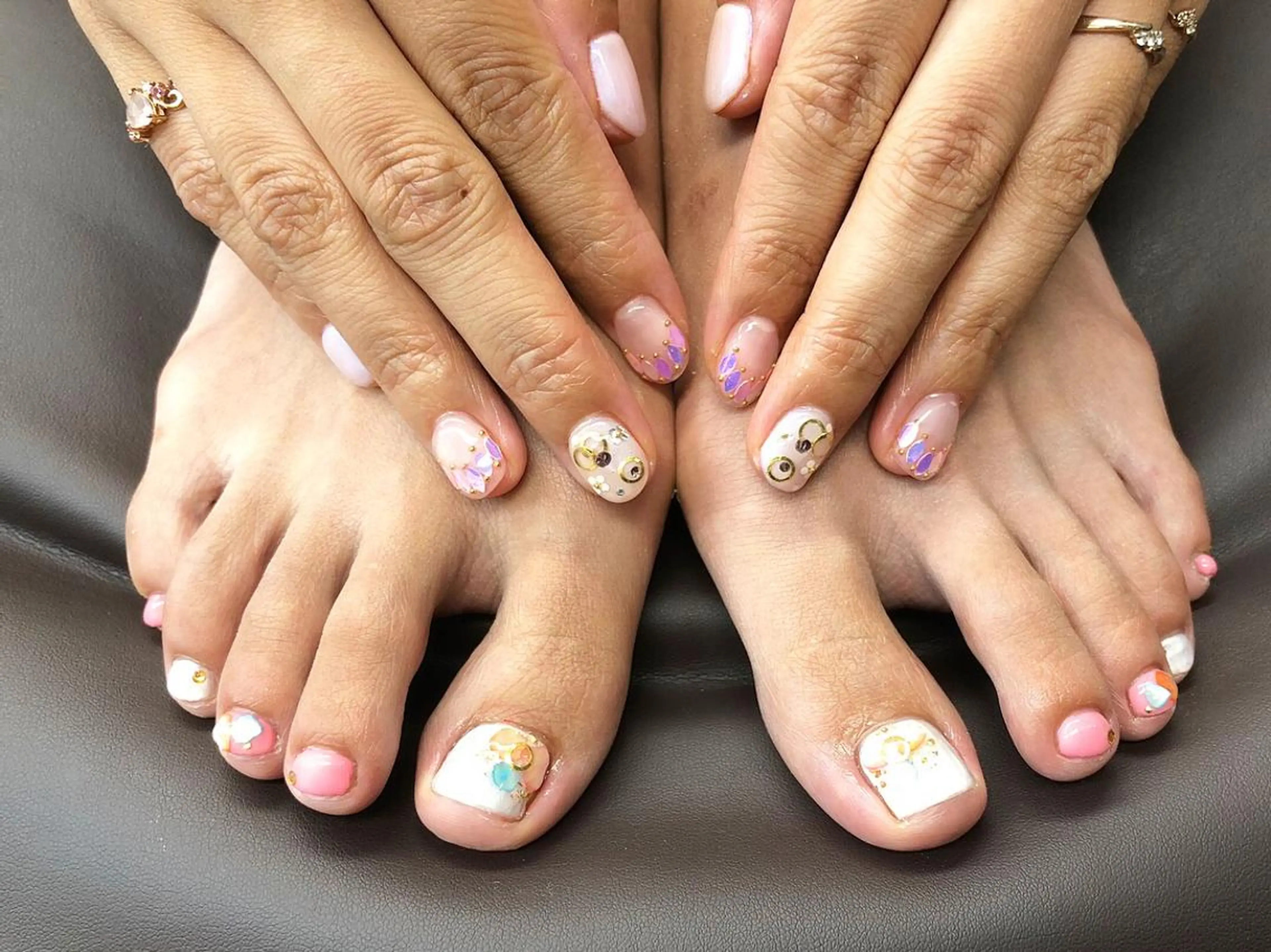 ネイル フットネイル esNail&eye イーズネイル＆アイのネイルデザイン