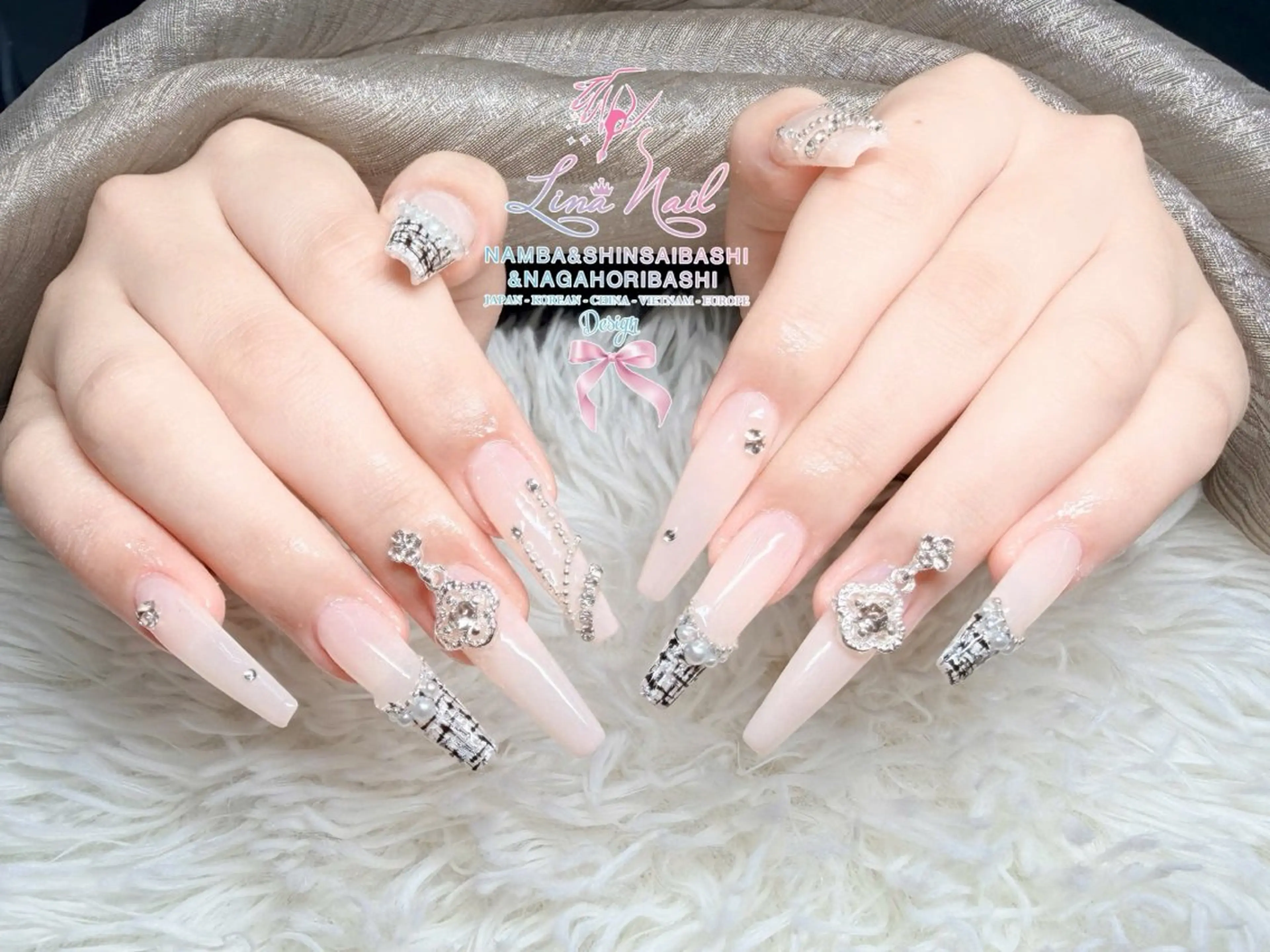 ロング 韓国風ヘア ロング クリスマス ハンドネイル Linanail Nambaのマツエク・マツパデザイン