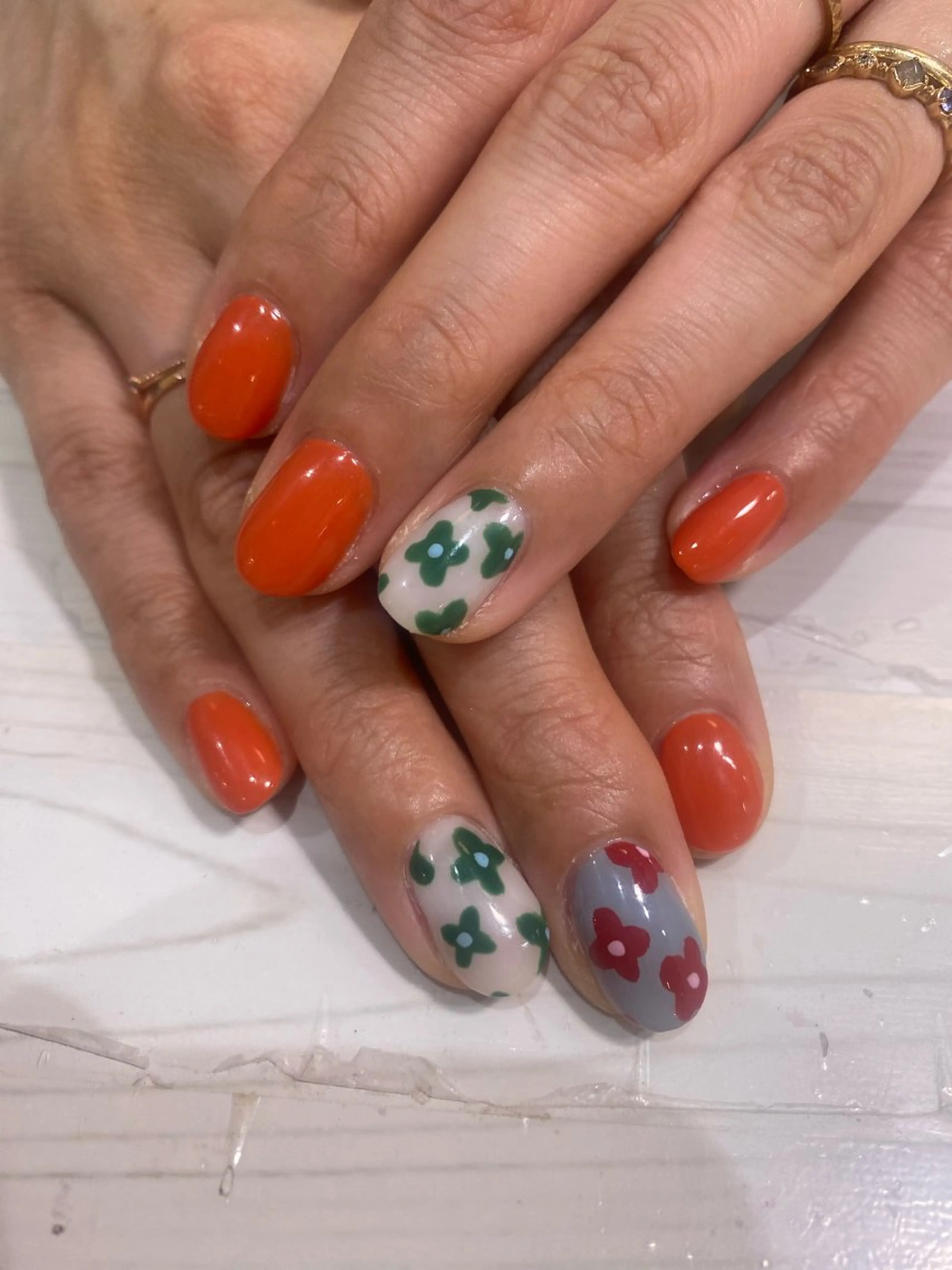 ネイル 藤井 里緒奈のネイルデザイン