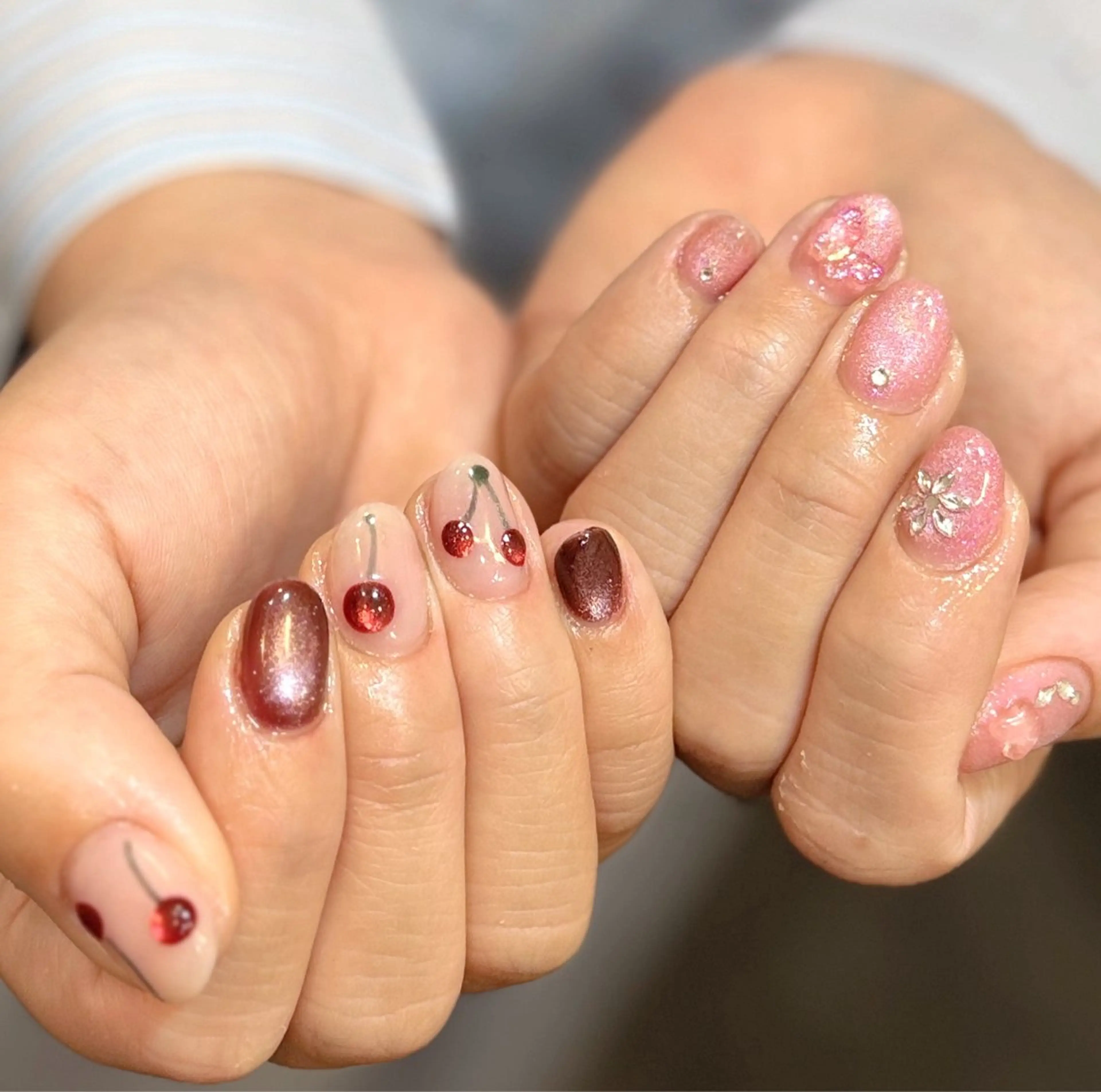 ジェル🌸パーツ付け放題🌸(オフなし)マグネット/フラッシュ/グリッター/ラメ/ミラー/ワンカラーの写真