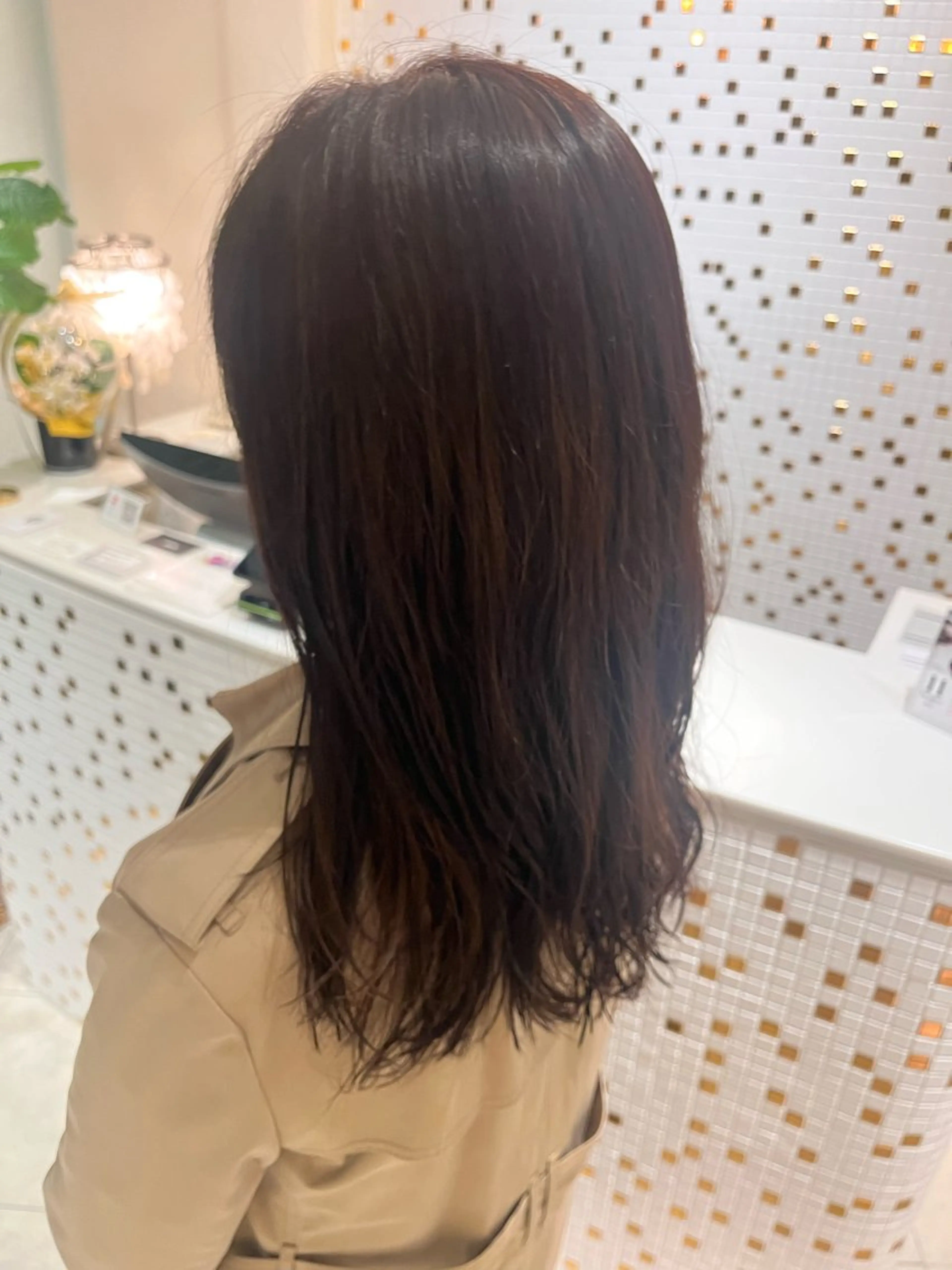 セミロング セミロングパーマ 柴田 葉月のヘアスタイル