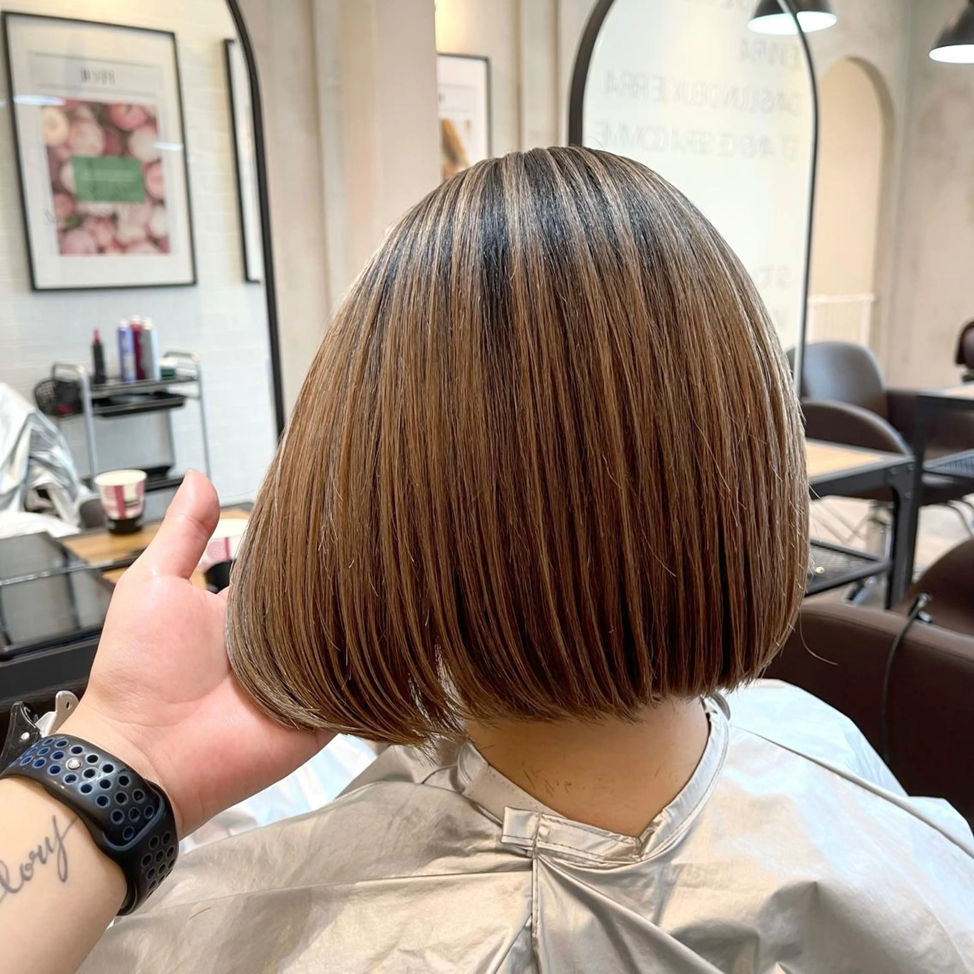 ショート カラー バレイヤージュ デザインカラー ハイライトカラー 外国人風カラー ハイライト アンドウ ユウ/ レイヤーカット/韓国のヘアスタイル