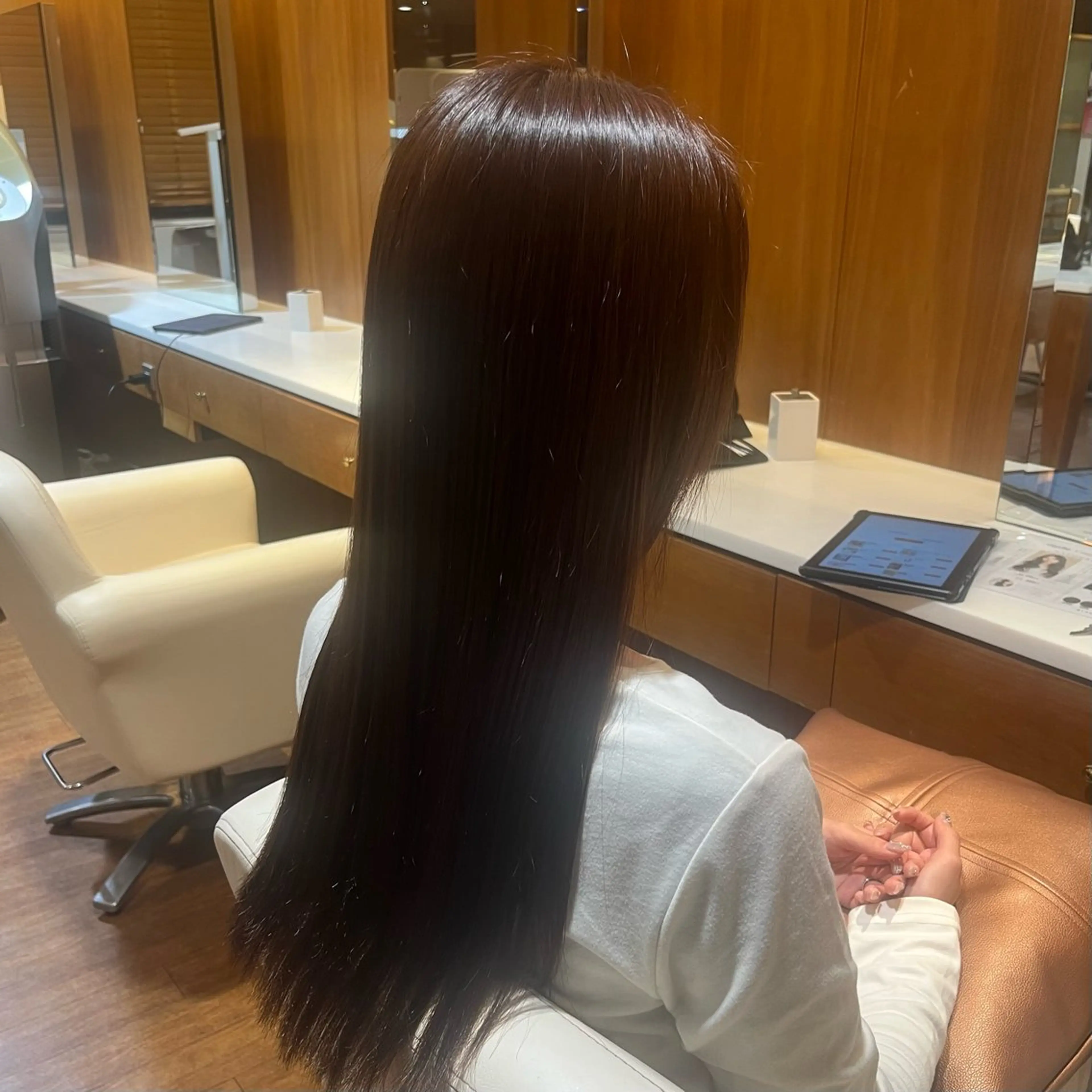 カット(ボブ,ロングの方のみ)の写真