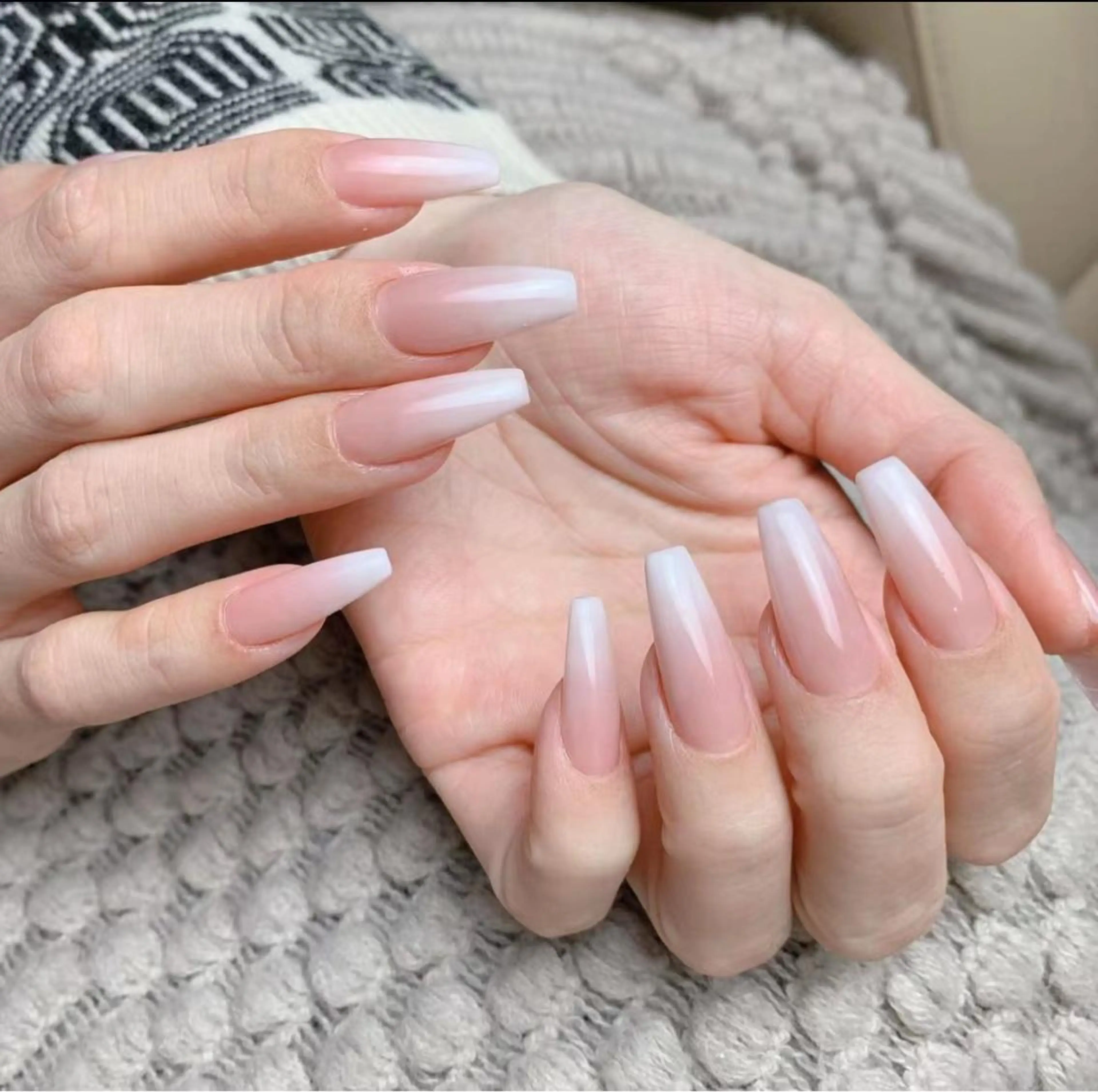 ネイル ハンドネイル Queens ciciのネイルデザイン