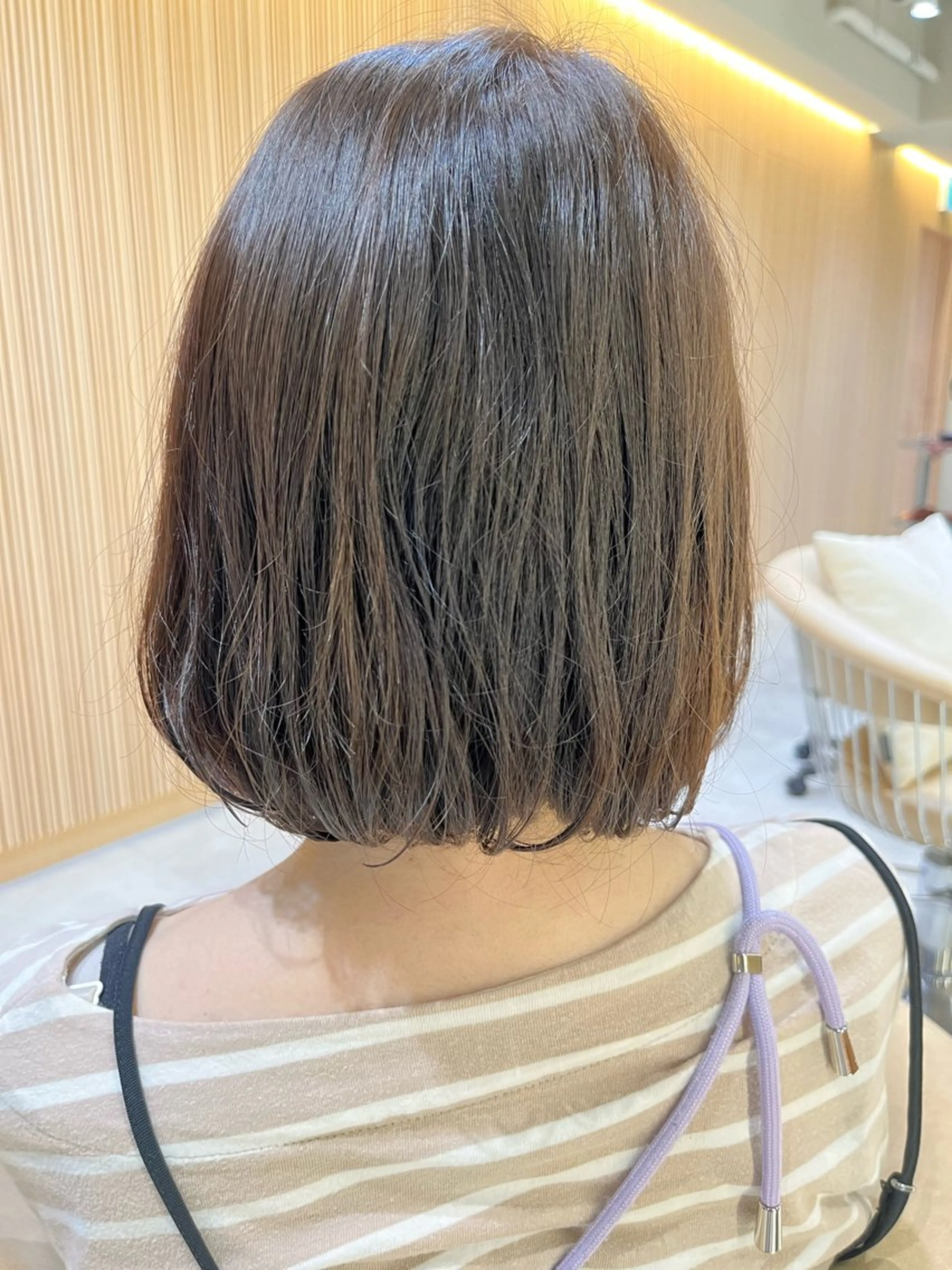 ショート じょー／ボブ カット/白髪ぼかしのヘアスタイル