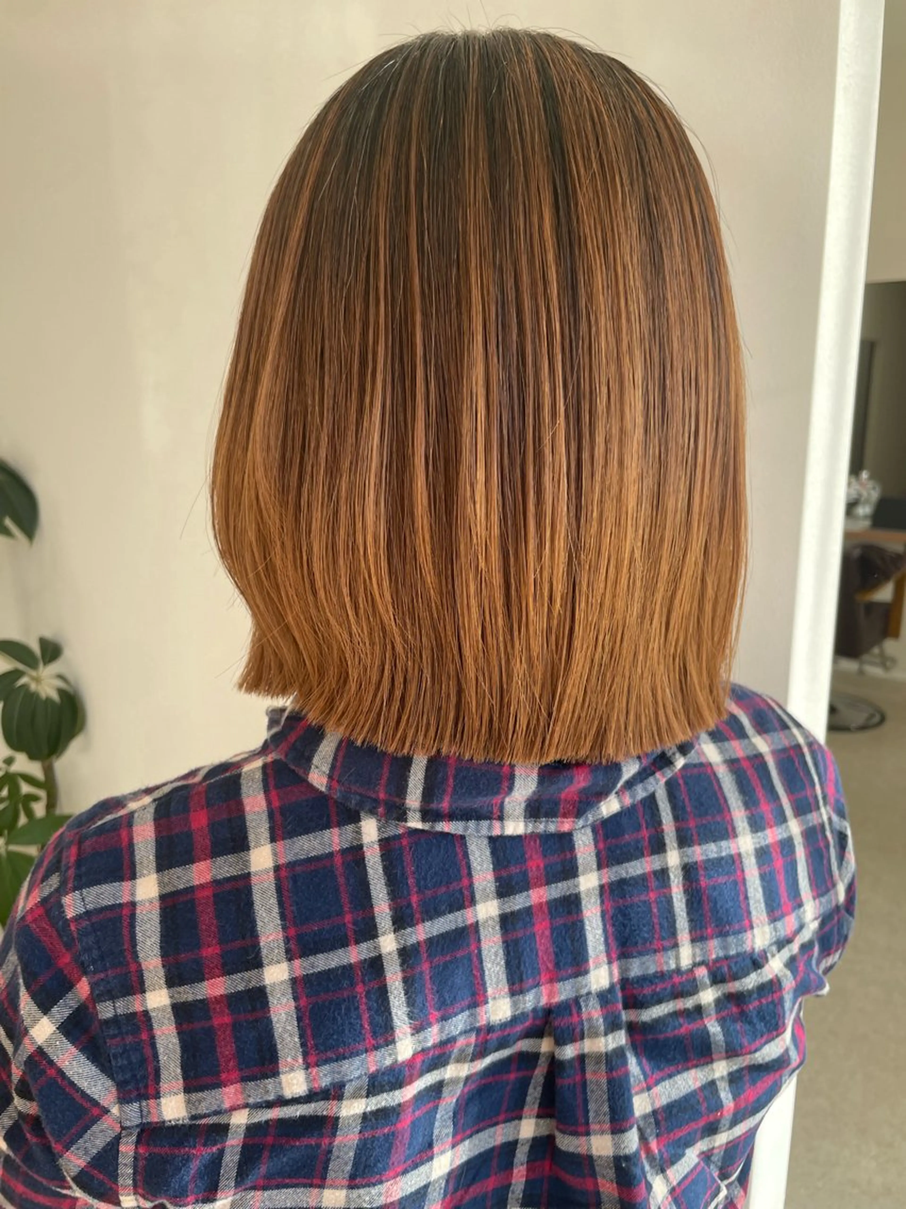 ミディアム 鈴木 梨瑚のヘアスタイル