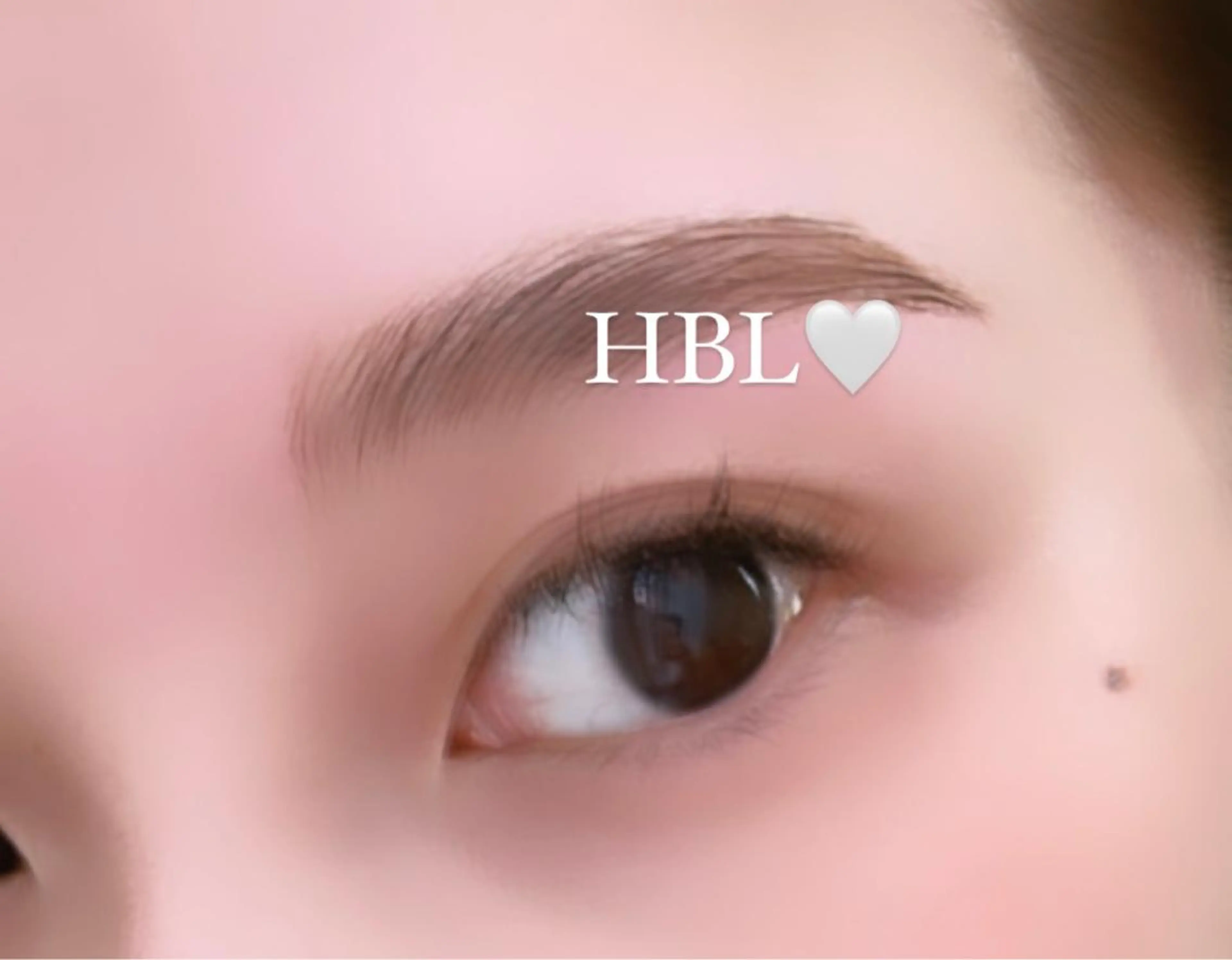 マツエク・マツパ アイブロウ ハリウッドブロウリフト pu muのネイルデザイン