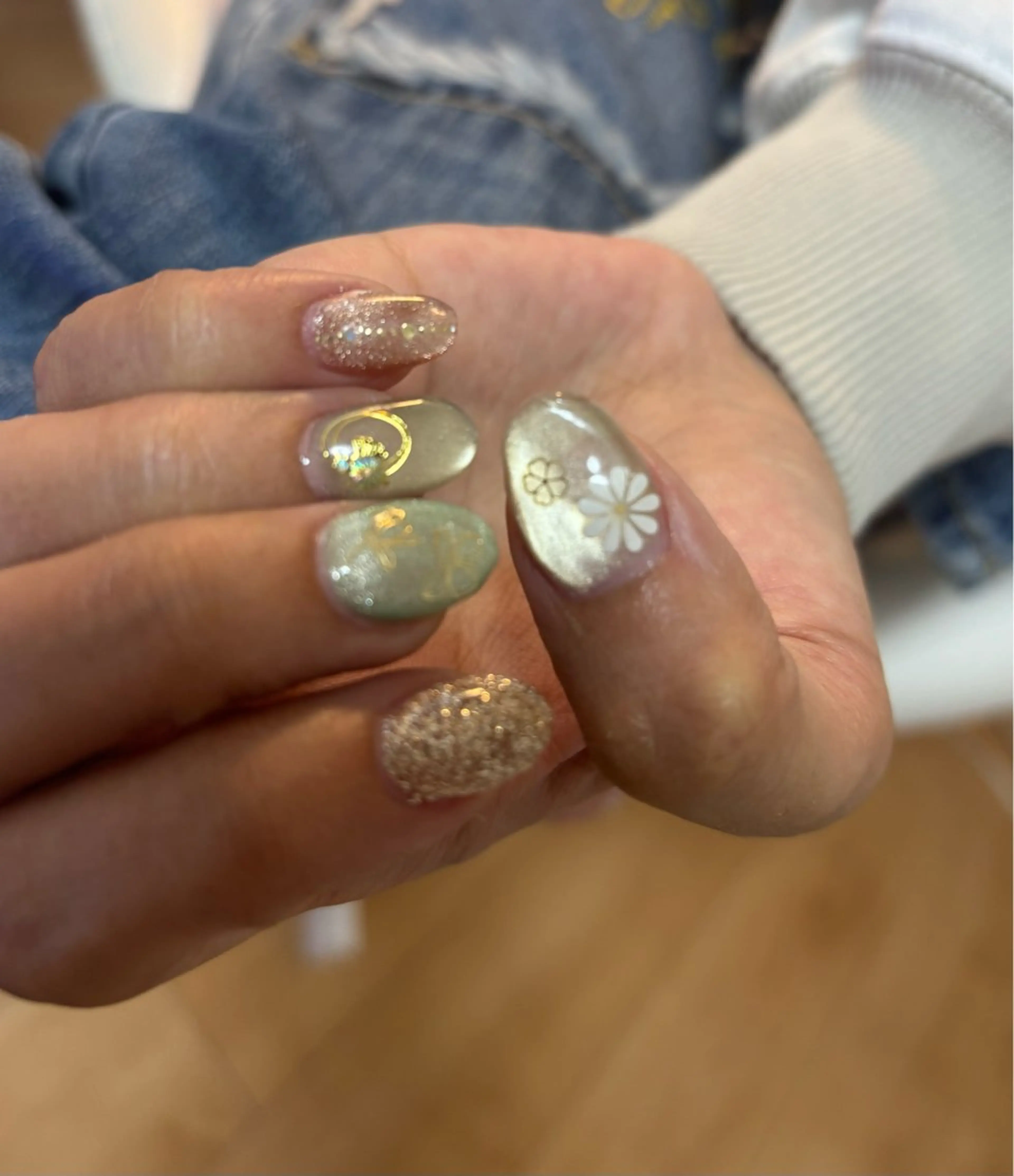 ネイル フラッシュネイル フットネイル フレンチネイル ジェルネイル ガラスフレンチ ハンドネイル Nail salon Natulalのネイルデザイン
