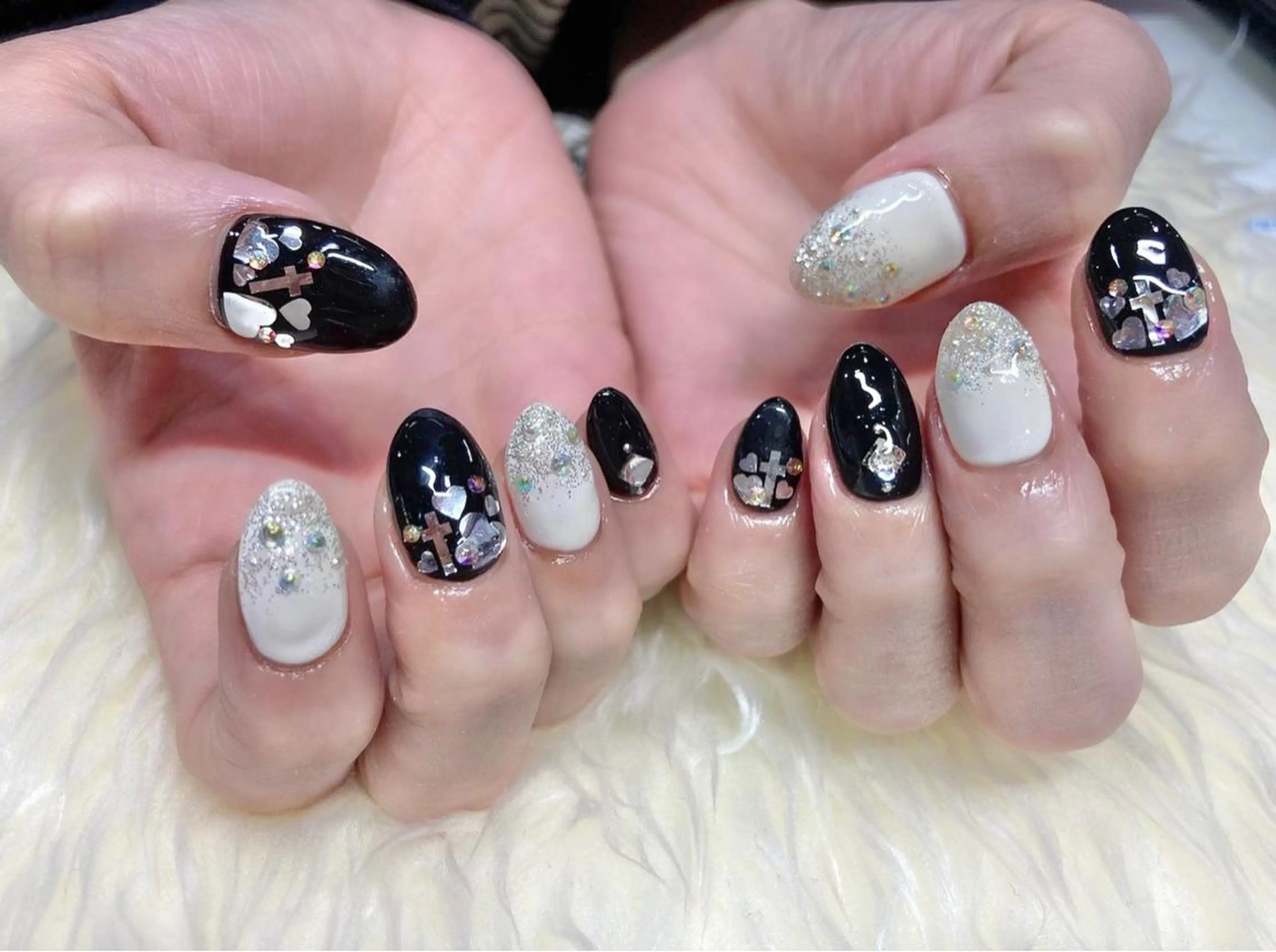 ネイル ジェルネイル パラジェル バレンタイン 冬ネイル Nail&eye Belire 新宿のネイルデザイン
